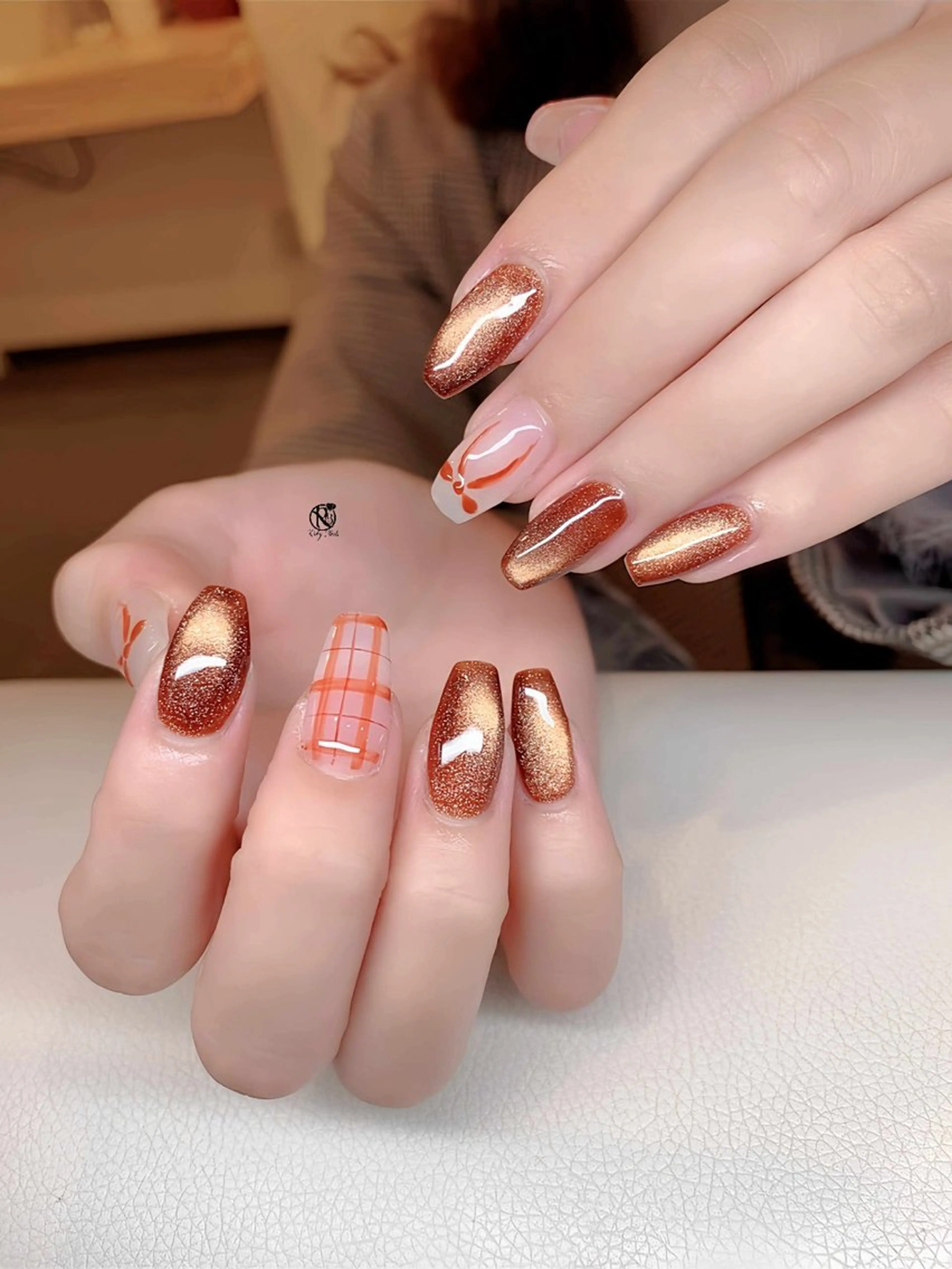 ネイル チークネイル フットネイル フレンチネイル グラデーション キラキラネイル ハンドネイル Yukichan 日暮里店のネイルデザイン