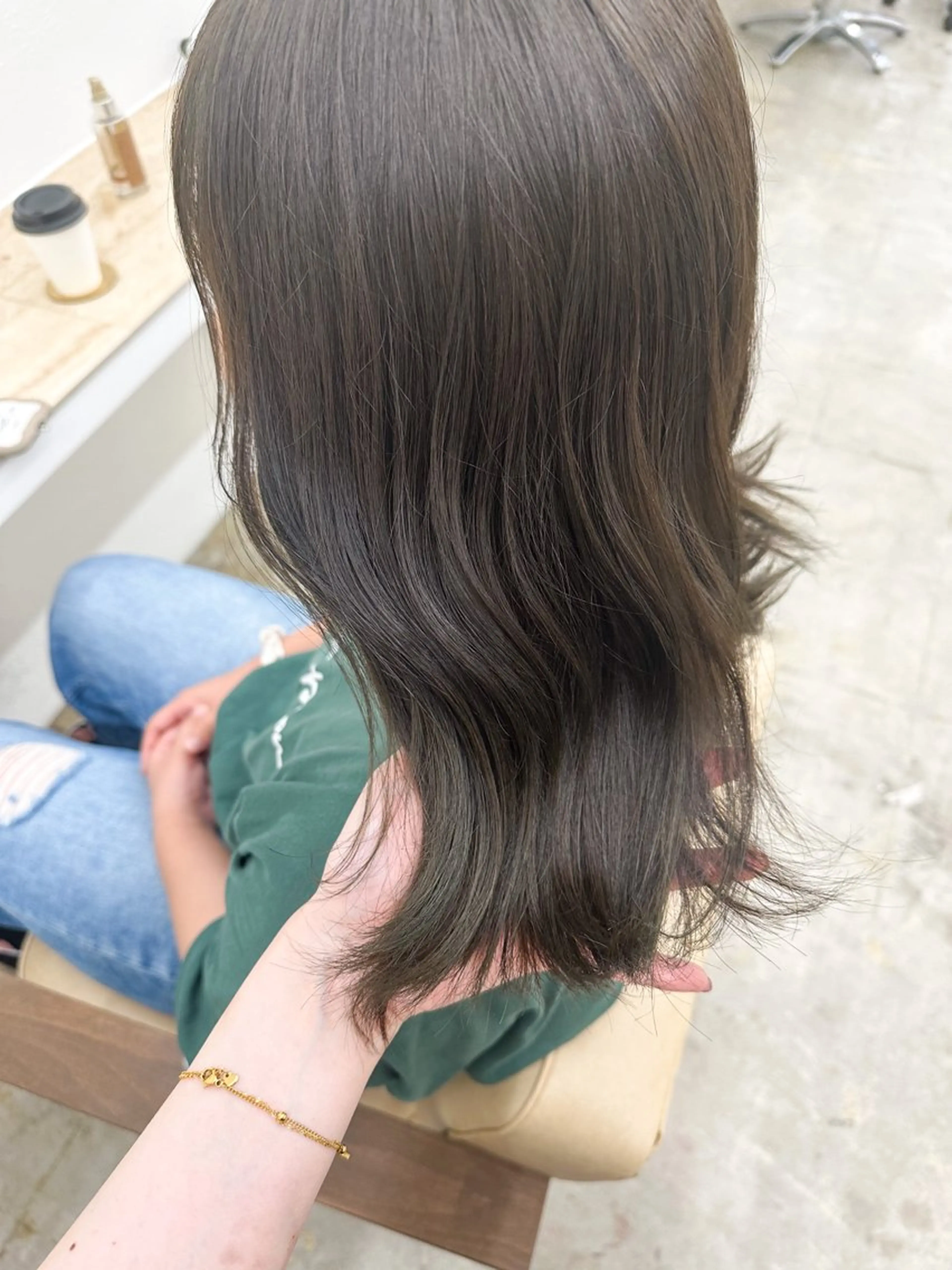 ミディアム カラー ベージュカラー オリーブベージュ オリーブカラー 🌼透明感艶カラー オリーブ🌼河村咲のヘアスタイル