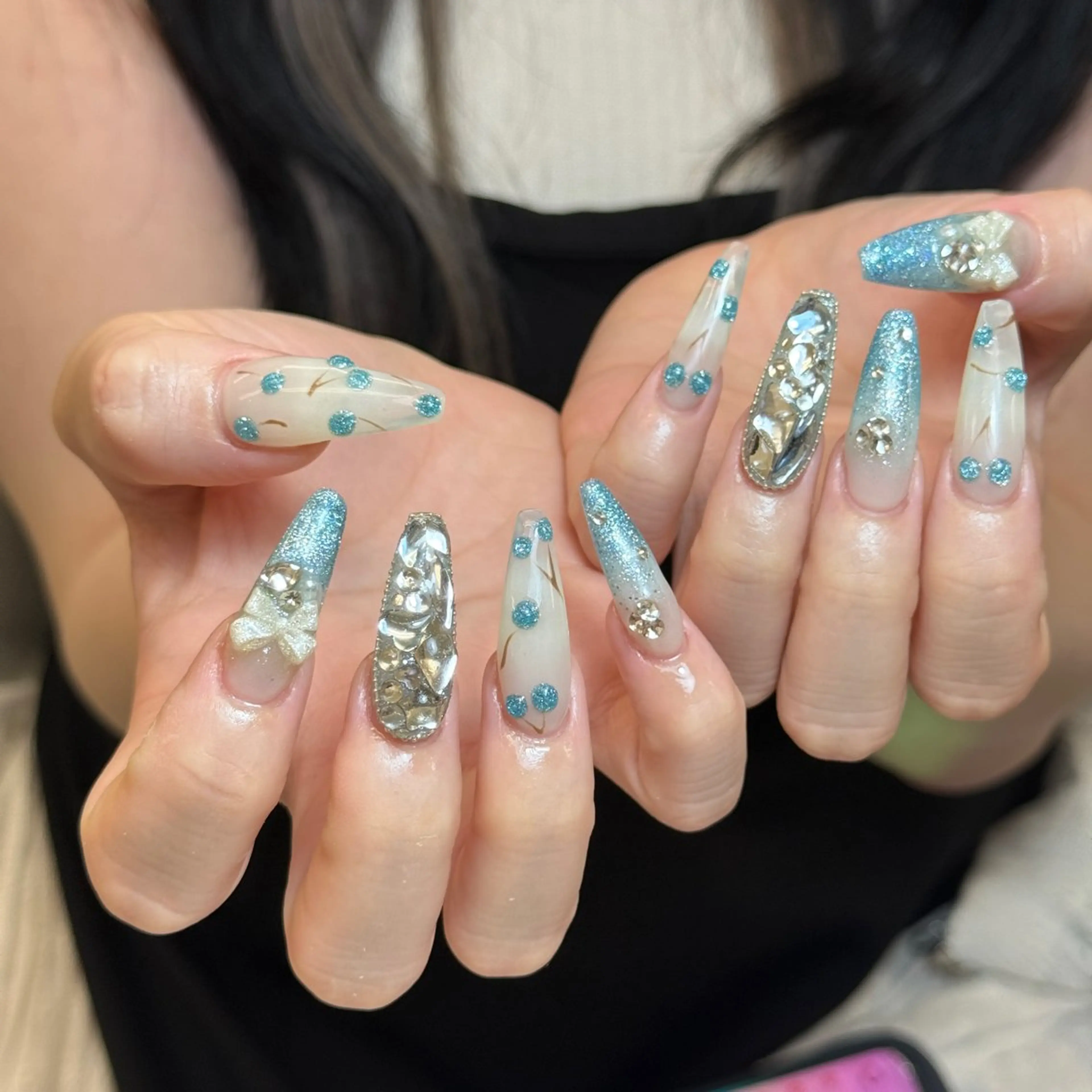 ネイル ハンドネイル ANH NAIL ゴテゴテ専門店💎のネイルデザイン
