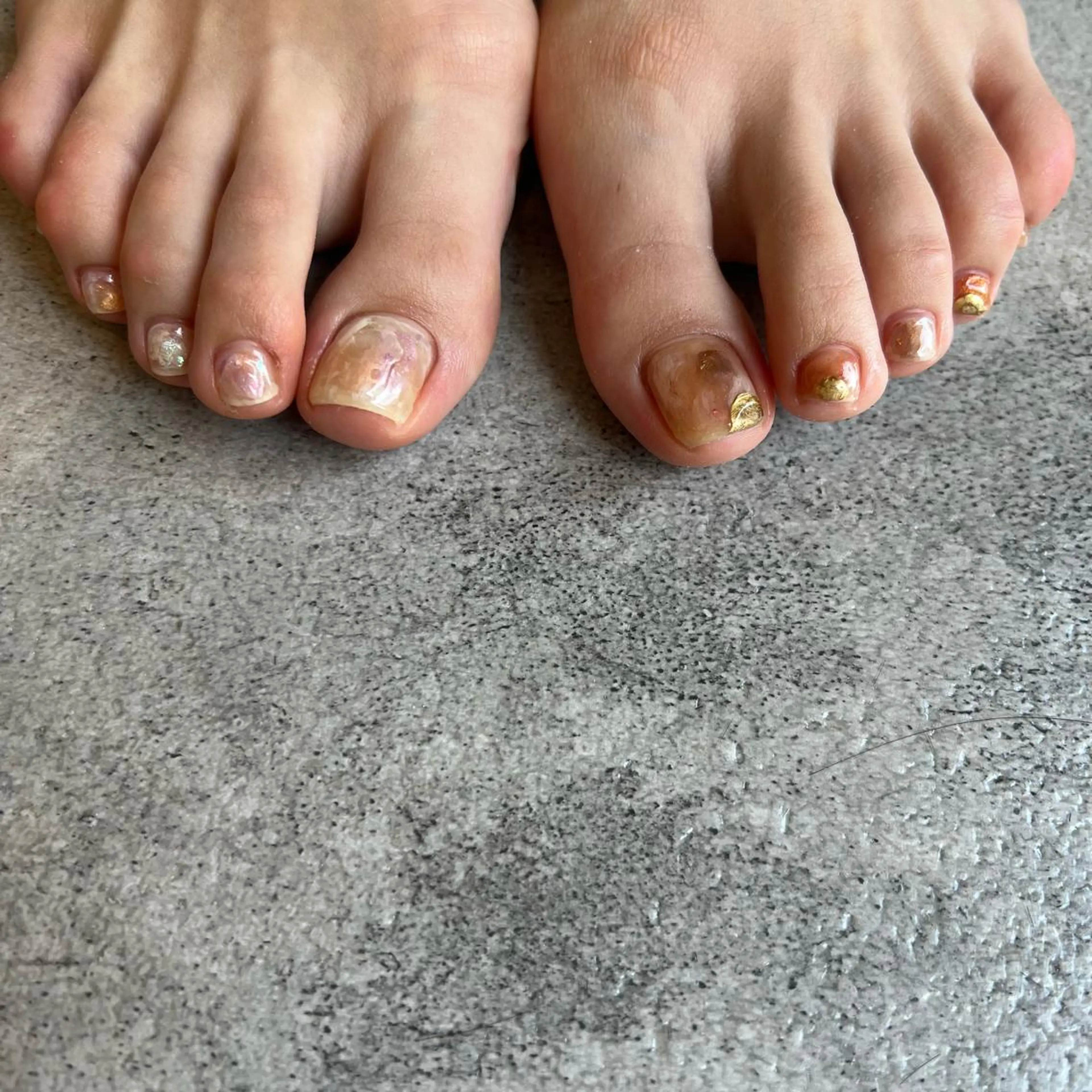 ネイル ジェルネイル ニュアンスネイル パラジェル フットネイル sode shioriのネイルデザイン