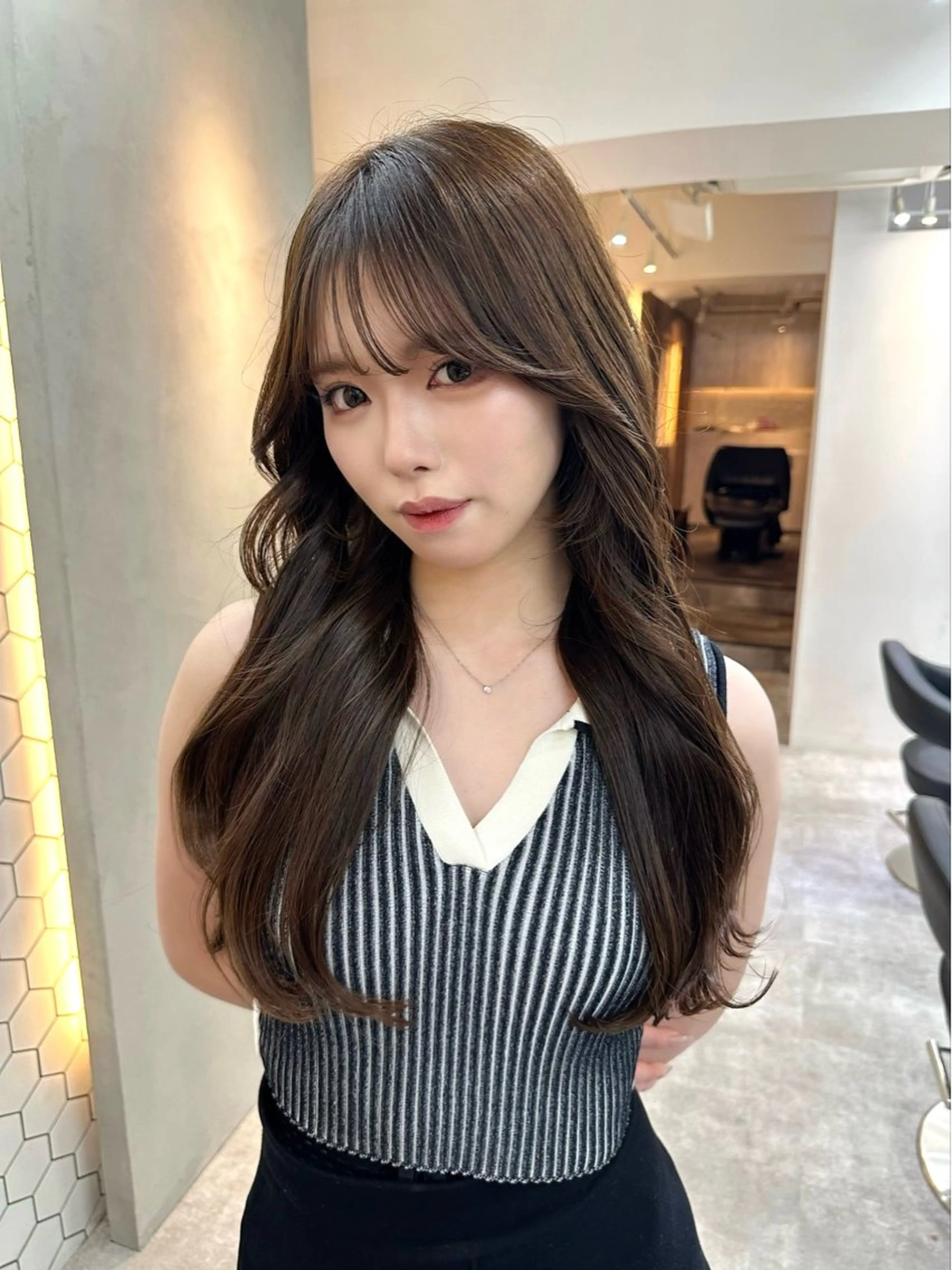 ロング カラー カット ヘアカラー トリートメント レイヤー 顔周り グレージュ/添田晃基のヘアスタイル