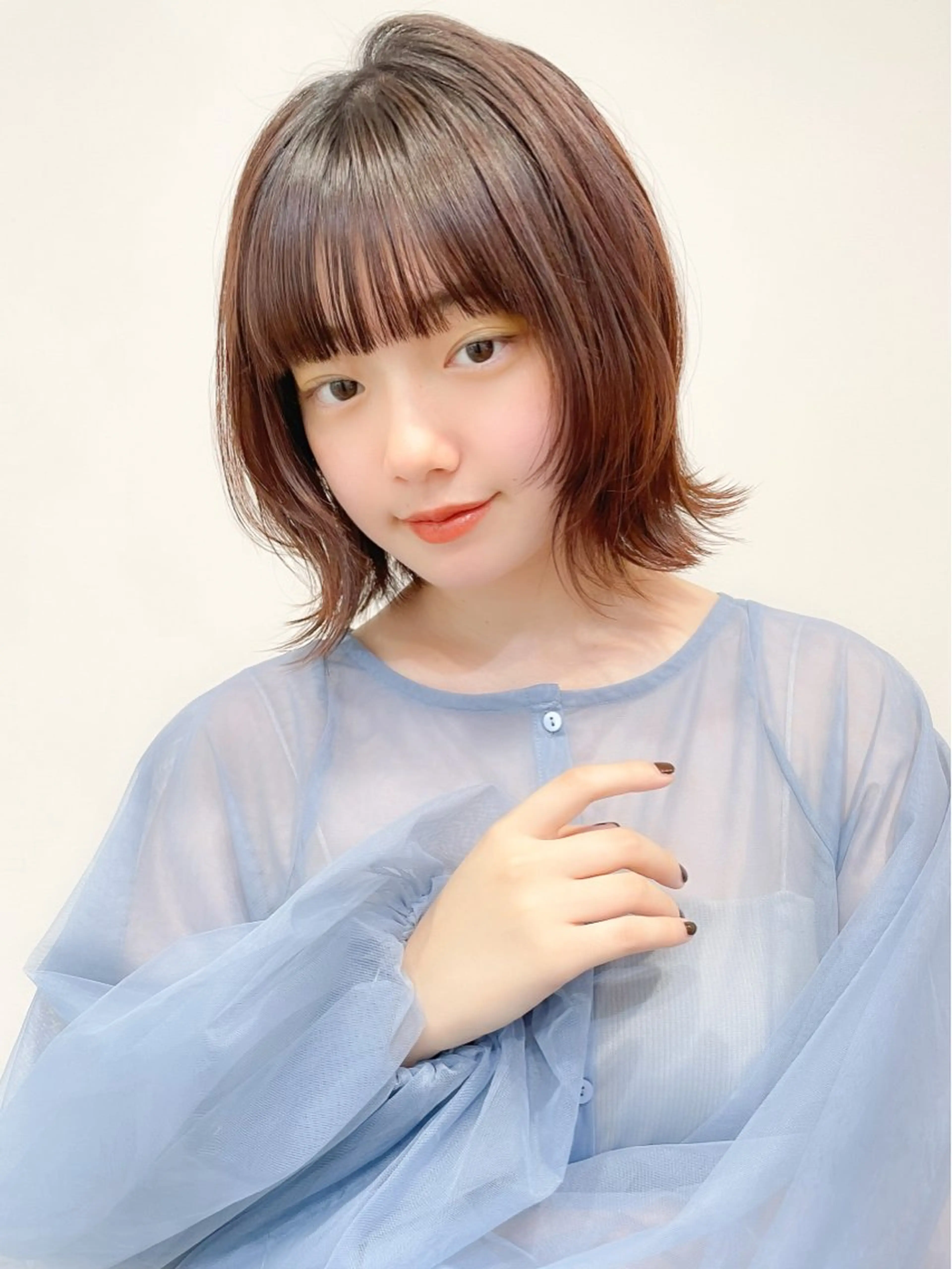 ショート カット ヘアカラー ミディアム/顔周り/ ベージュ🌼mayuのヘアスタイル