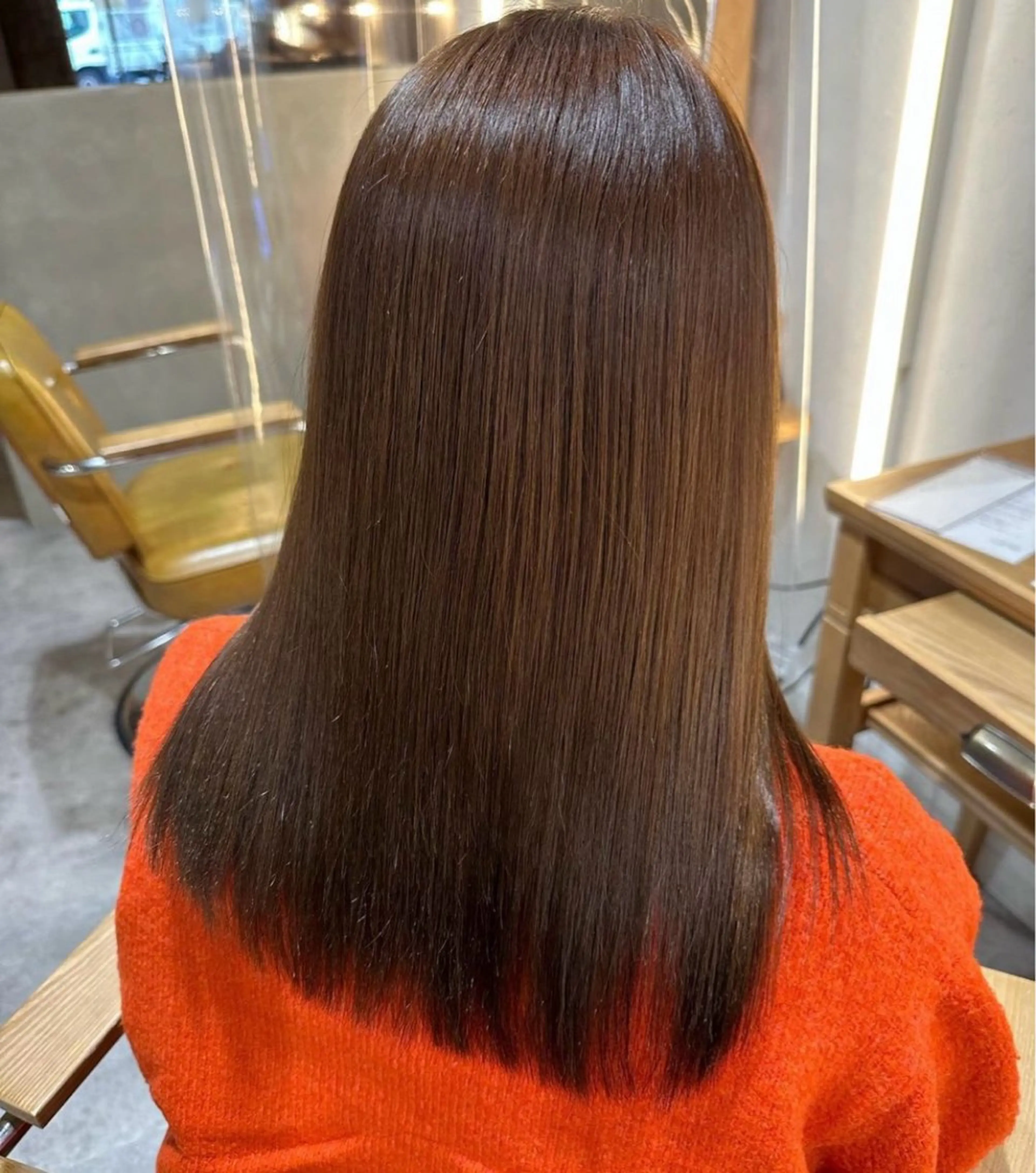 ロング 縮毛矯正 縮毛矯正髪質改善 絹髪酸性ストレートのヘアスタイル
