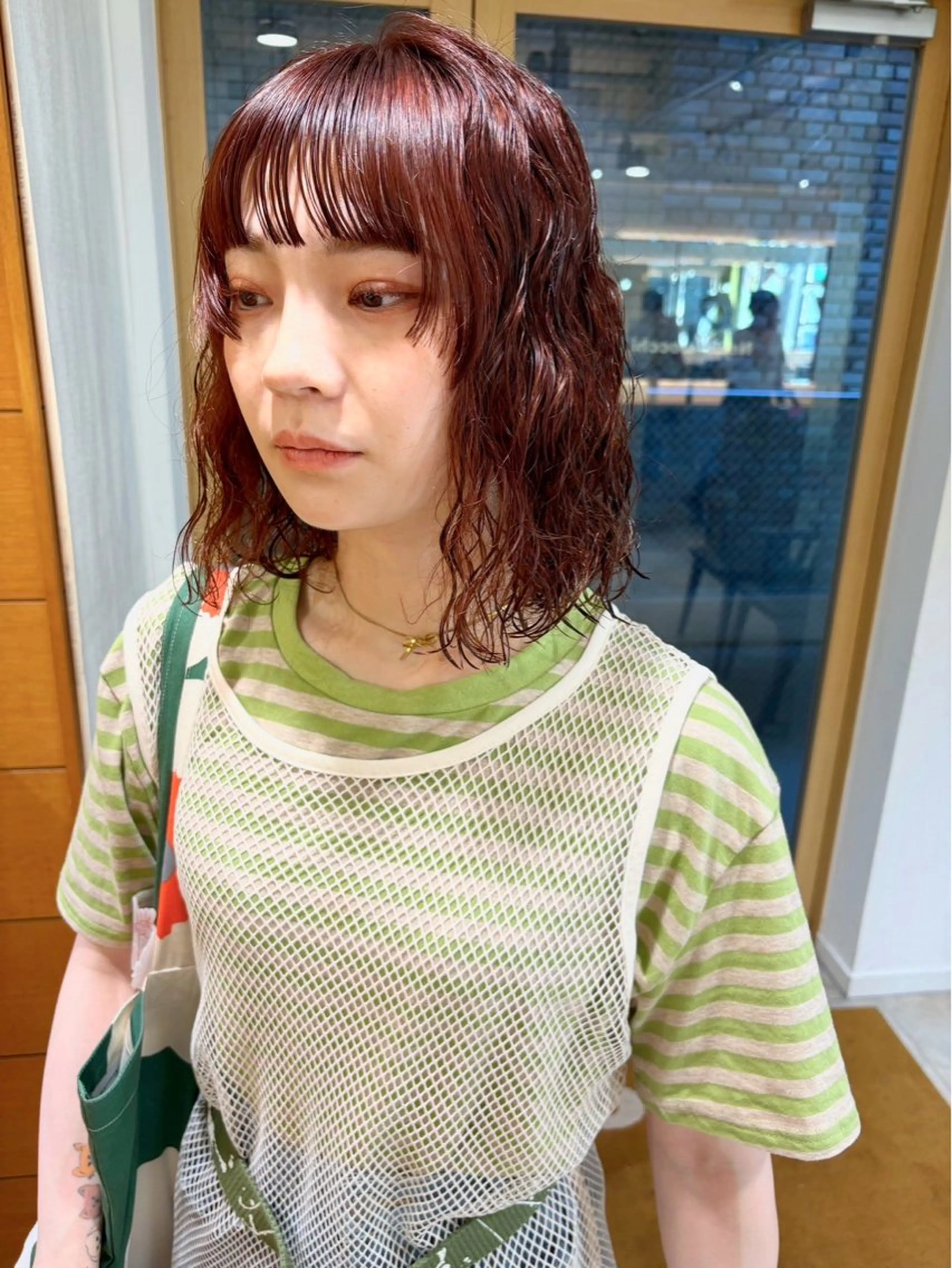 ミディアム パーマ 谷川 あかりのヘアスタイル