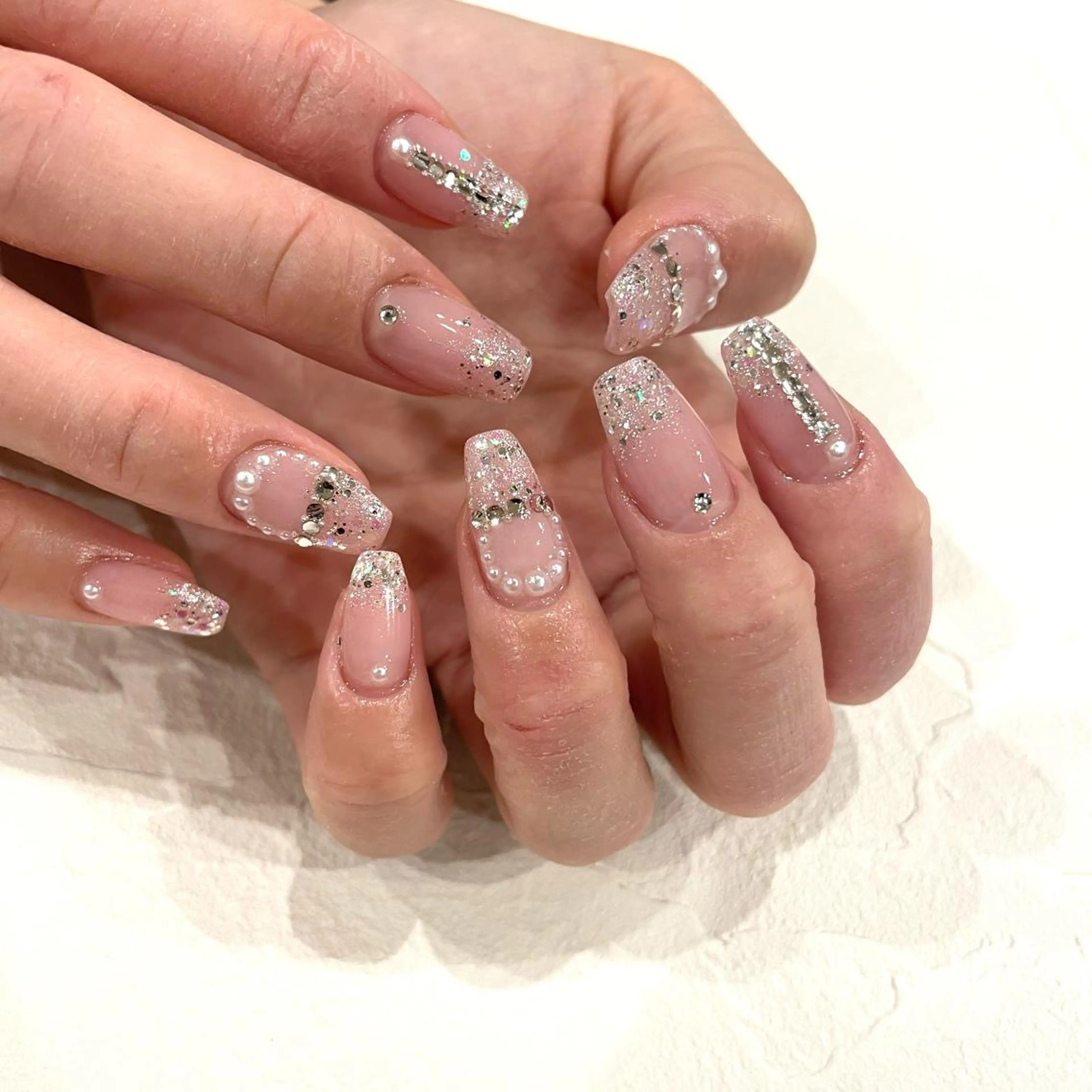 ネイル キラキラネイル ハンドネイル private salon lien所属・private salon　lienのネイルデザイン