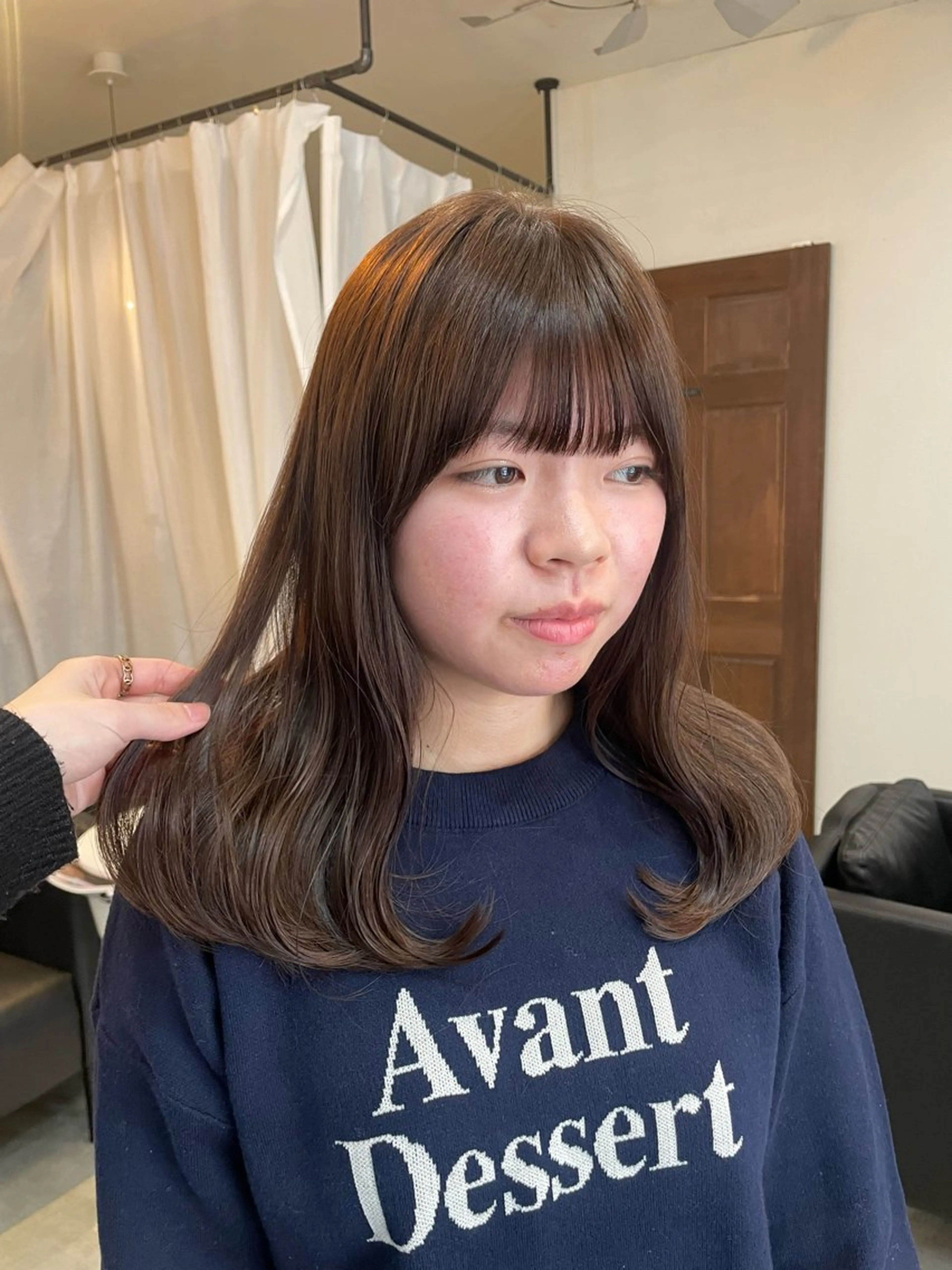 ミディアム カット ヘアカラー トリートメント 顔周りカット 🎀サヤカ🎀のヘアスタイル