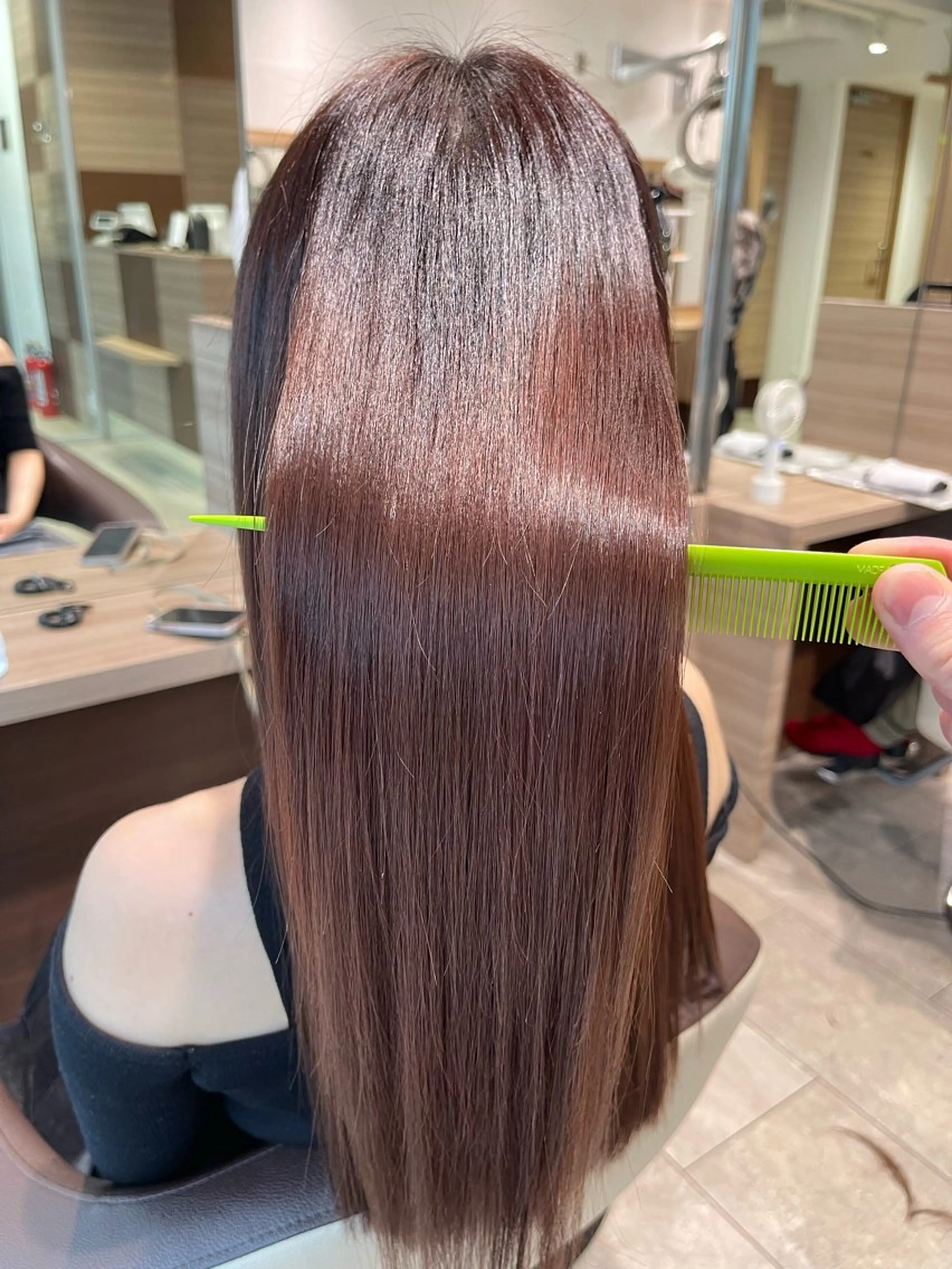 ロング 縮毛矯正 塚下 怜菜のヘアスタイル