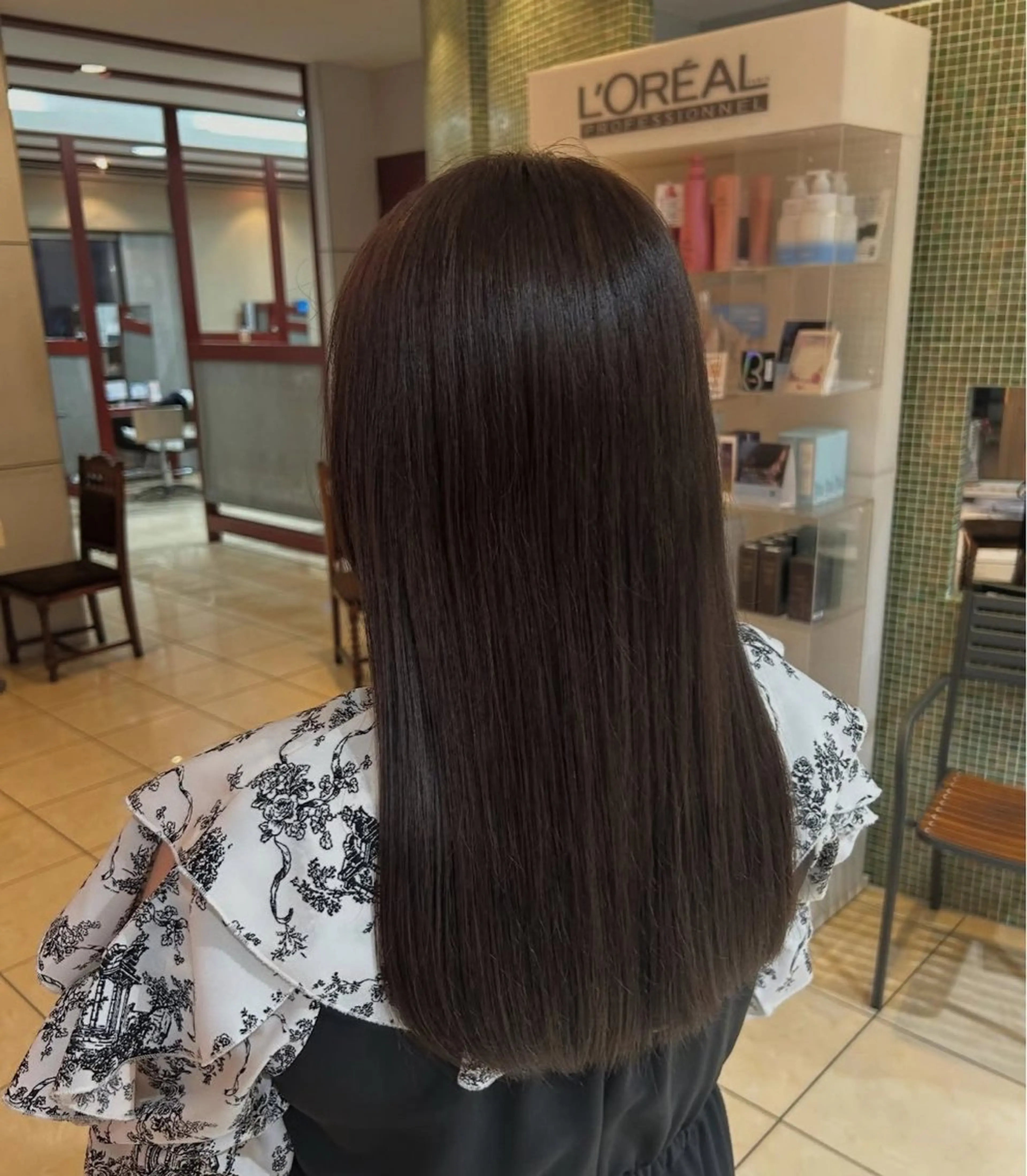 セミロング カラー ブラウンカラー ヘアカラー 勝屋 有梨のヘアスタイル