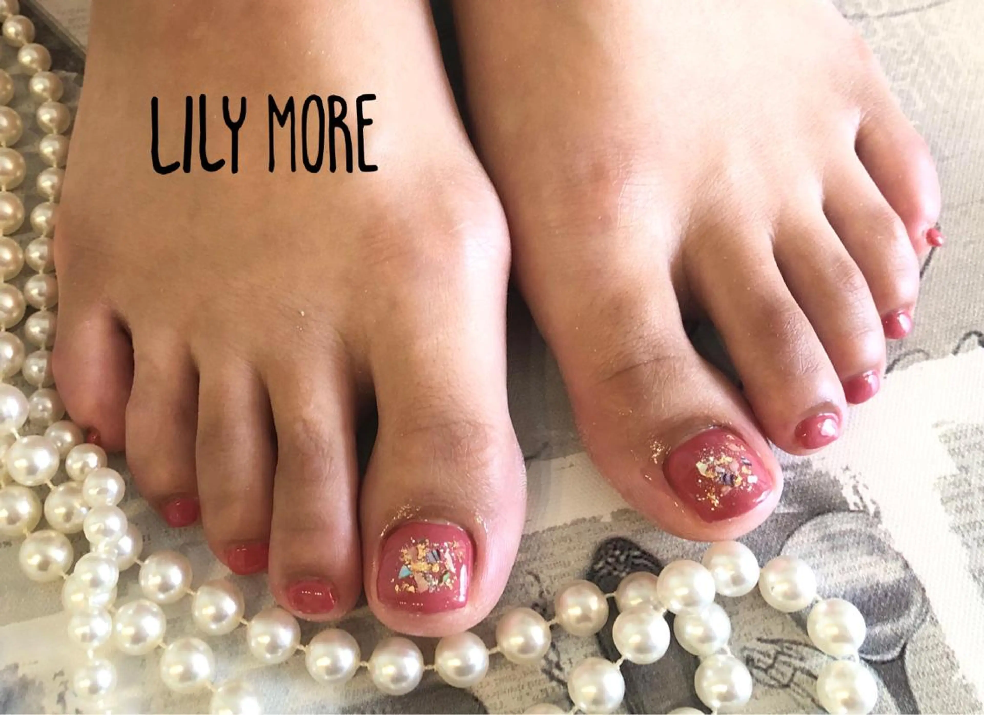 ネイル フットネイル シンプルネイル Lily closetのネイルデザイン