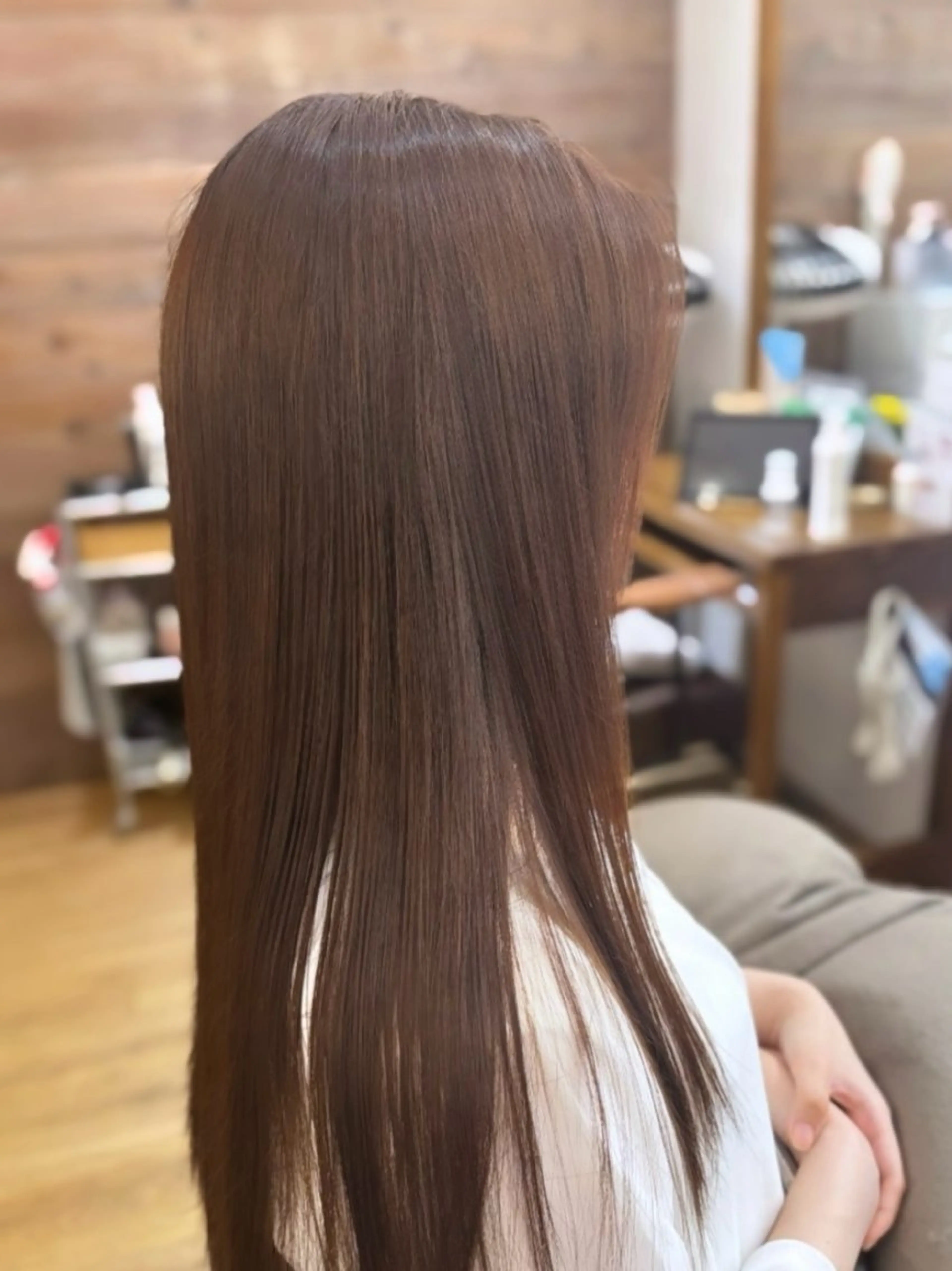ロング 野口 魅羽のヘアスタイル