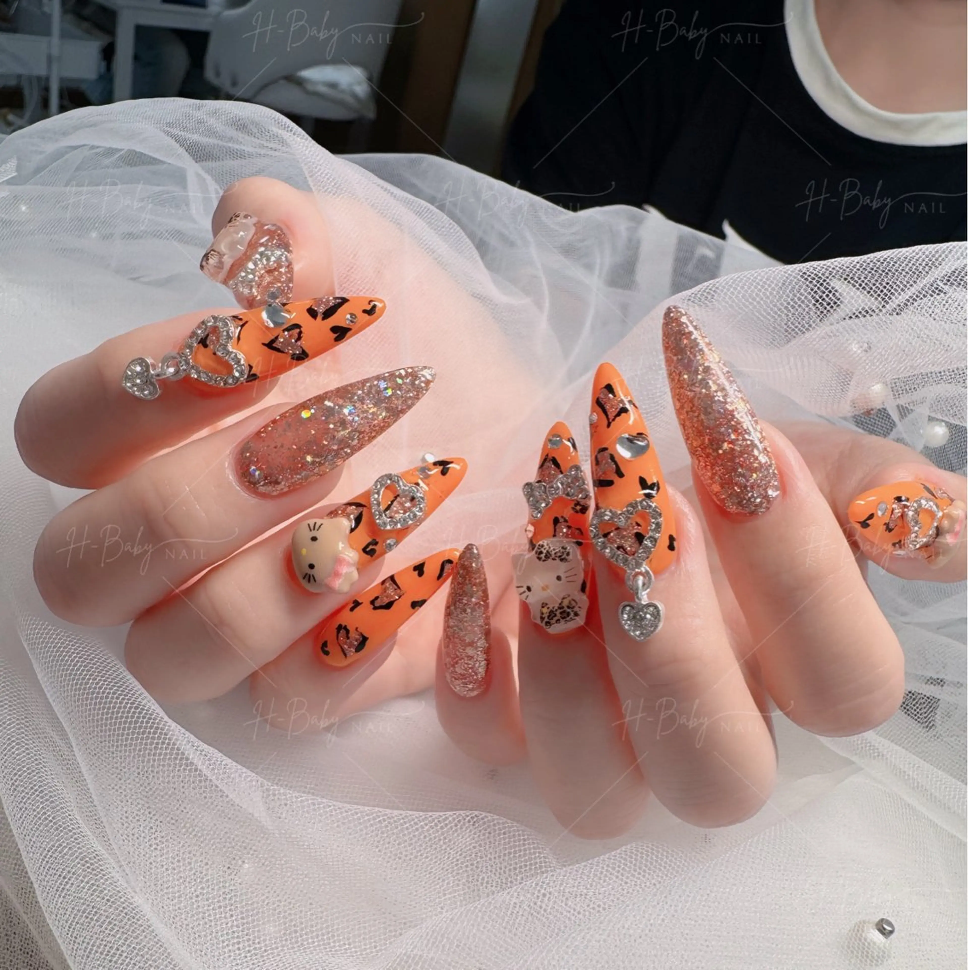 ネイル オーロラネイル フレンチネイル ジェルネイル ハロウィン 韓国ネイル ハンドネイル H.baby Nail Salonのネイルデザイン