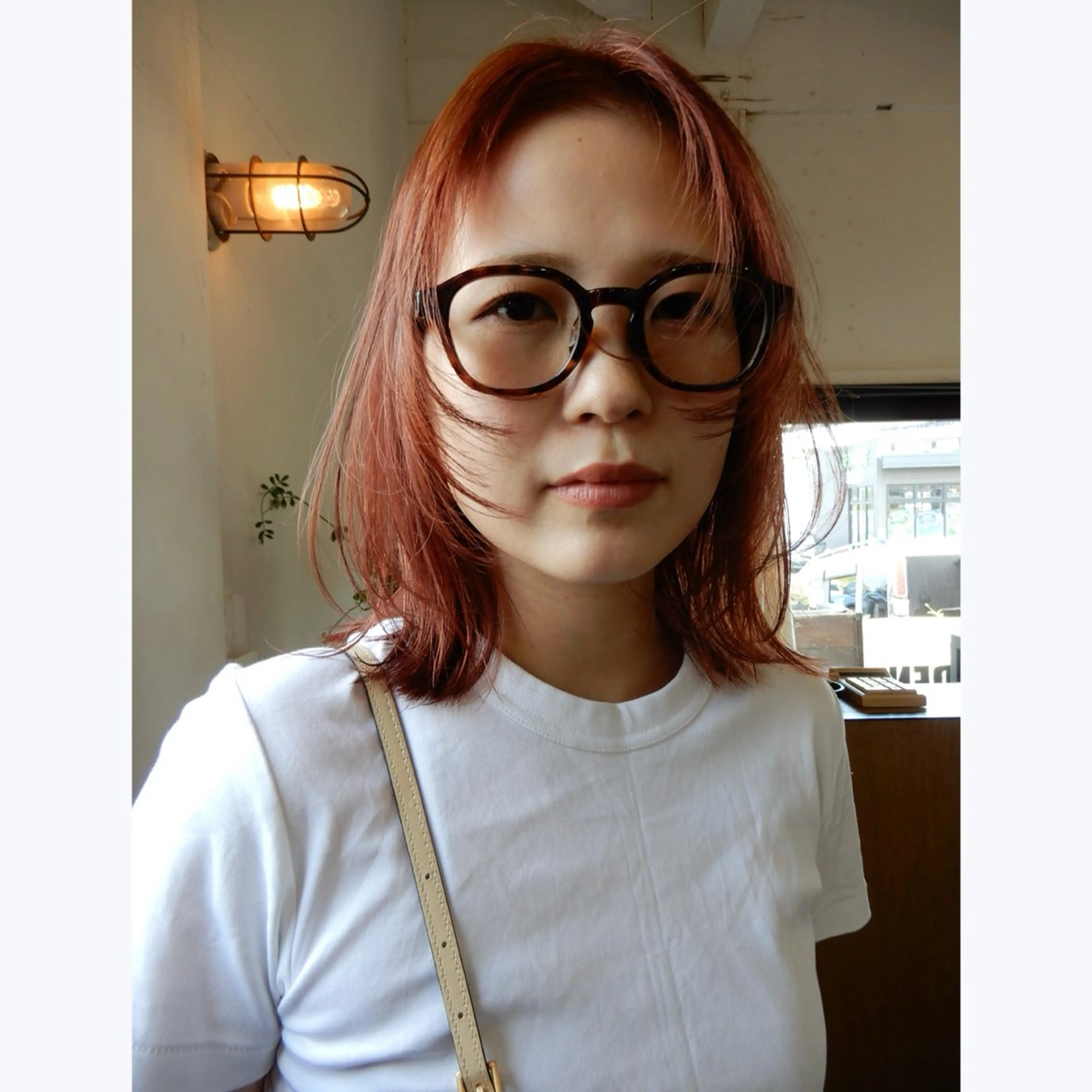 セミロング カラー カット ヘアカラー おざき ともかのヘアスタイル