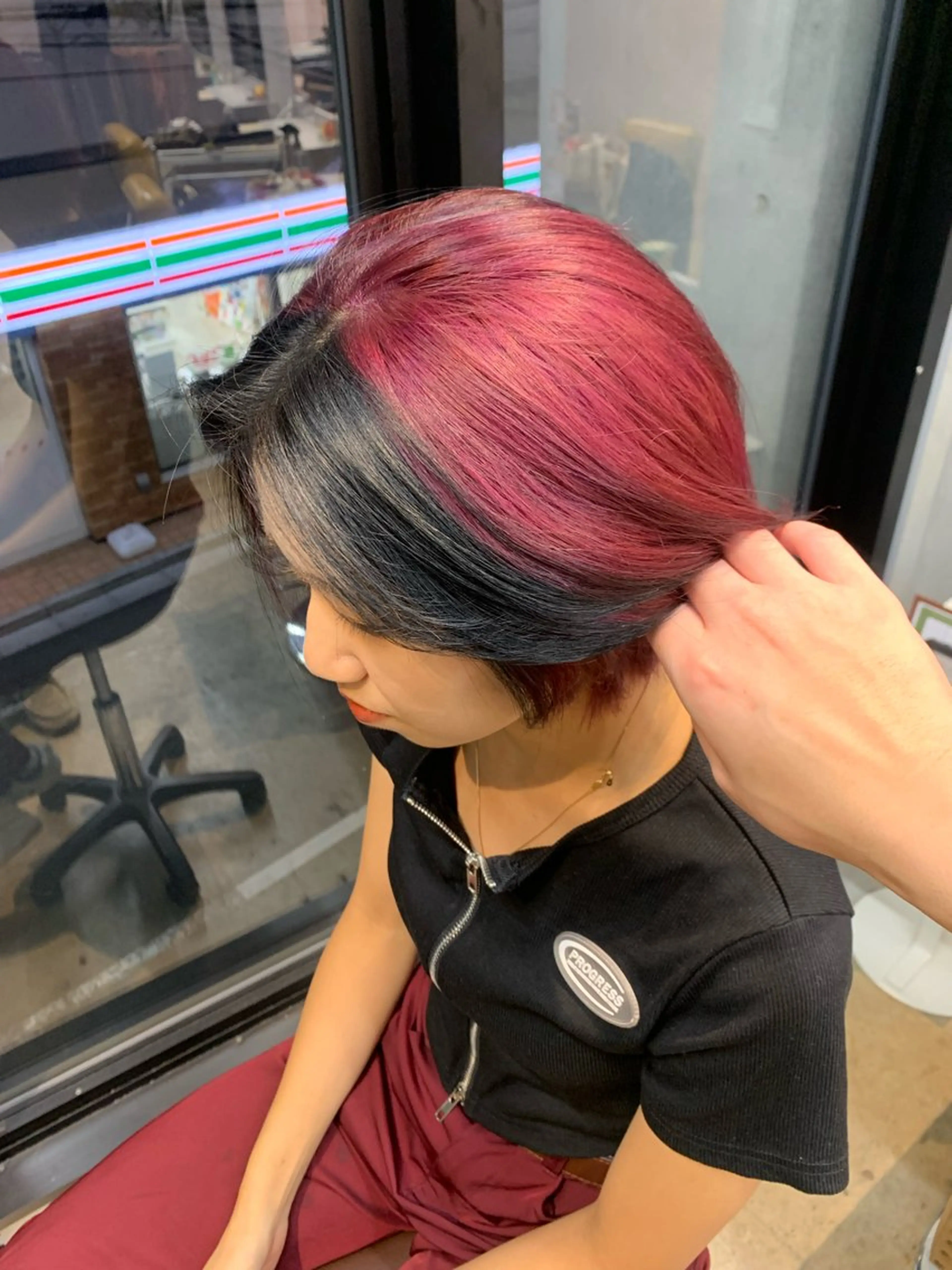 ショート カラー ルーツカラー/ レイヤーカット/井川のヘアスタイル