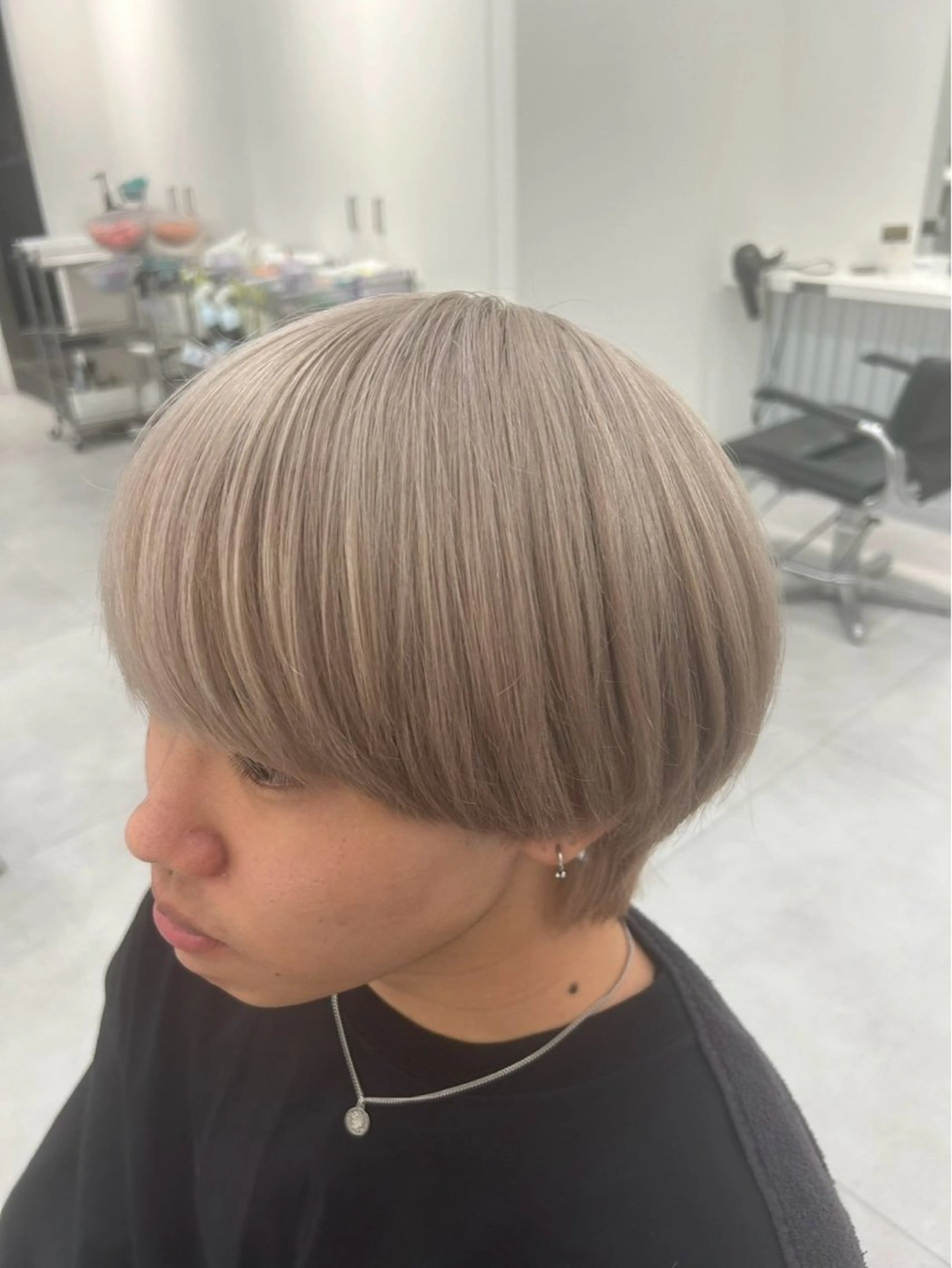 ショート カラー パーマ メンズ メンズブリーチ ブリーチ 鶴田 来夢のヘアスタイル