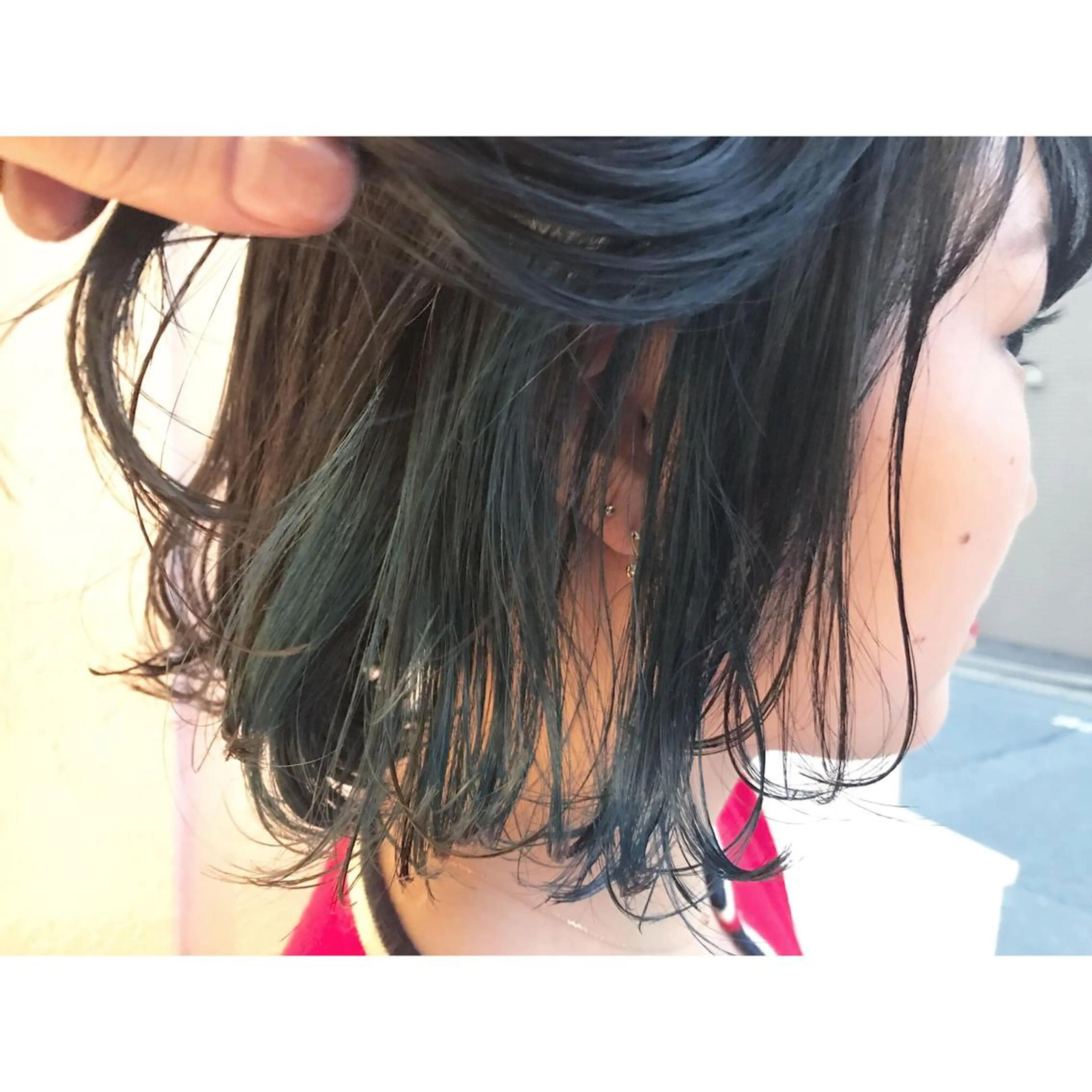ショート カラー ブリーチ インナーカラー Musiiik hairのヘアスタイル