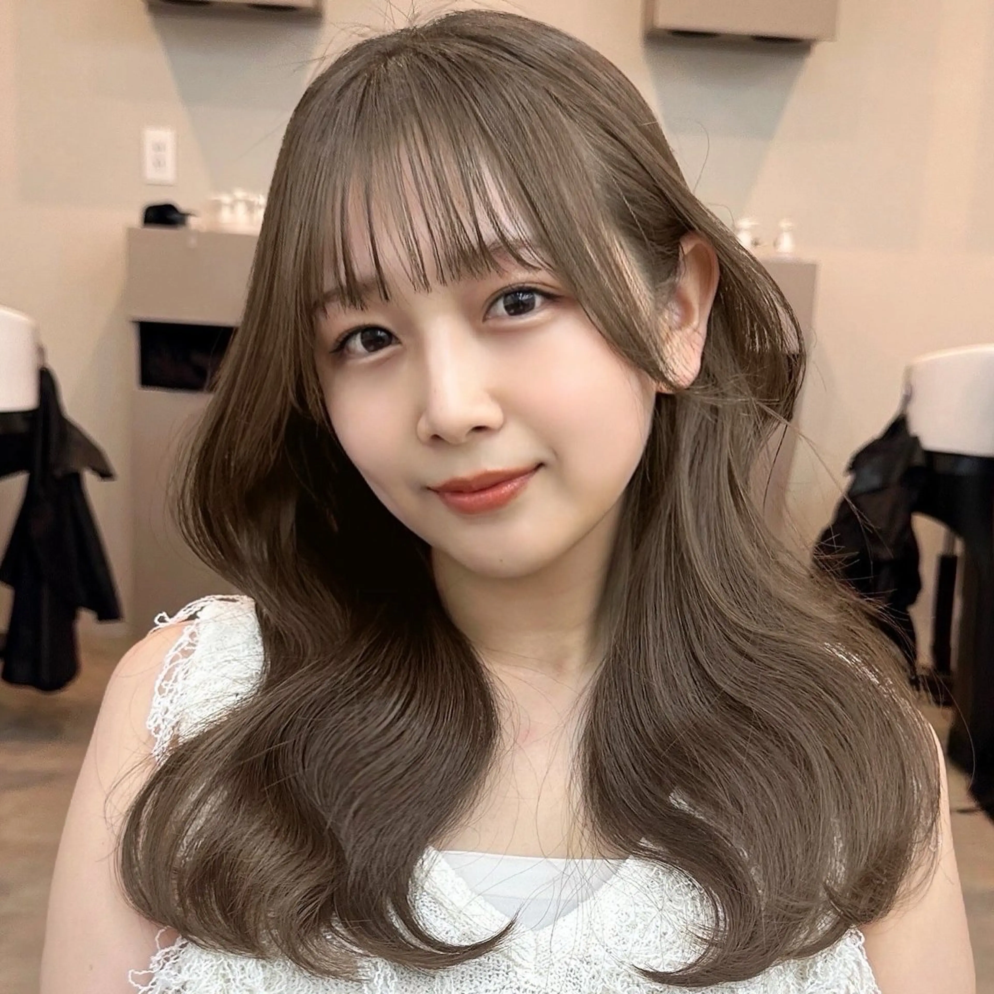 ミディアム Aura所属・丸山 心 / 艶カラーのヘアスタイル