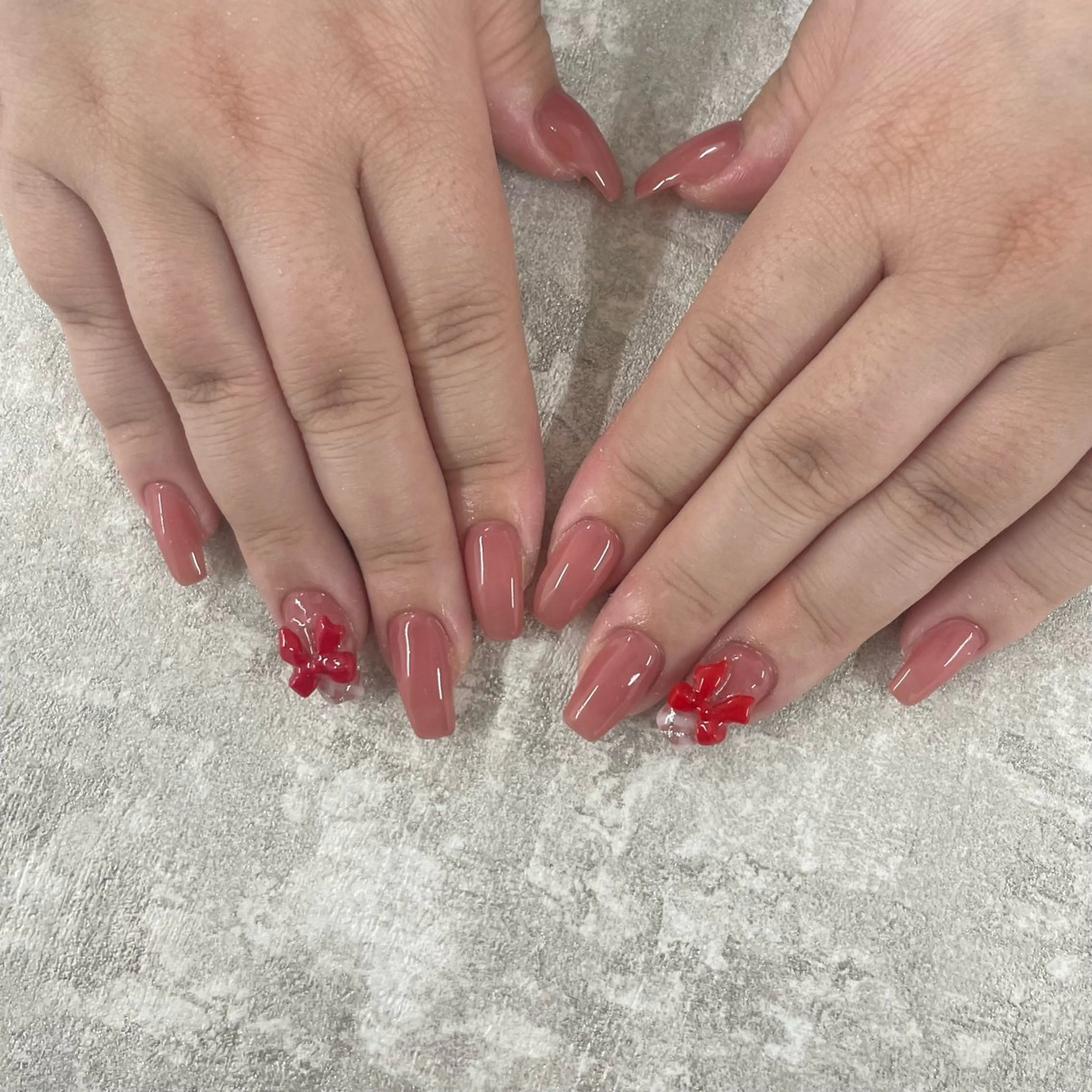 ミディアム フットネイル _white 上本町店のネイルデザイン