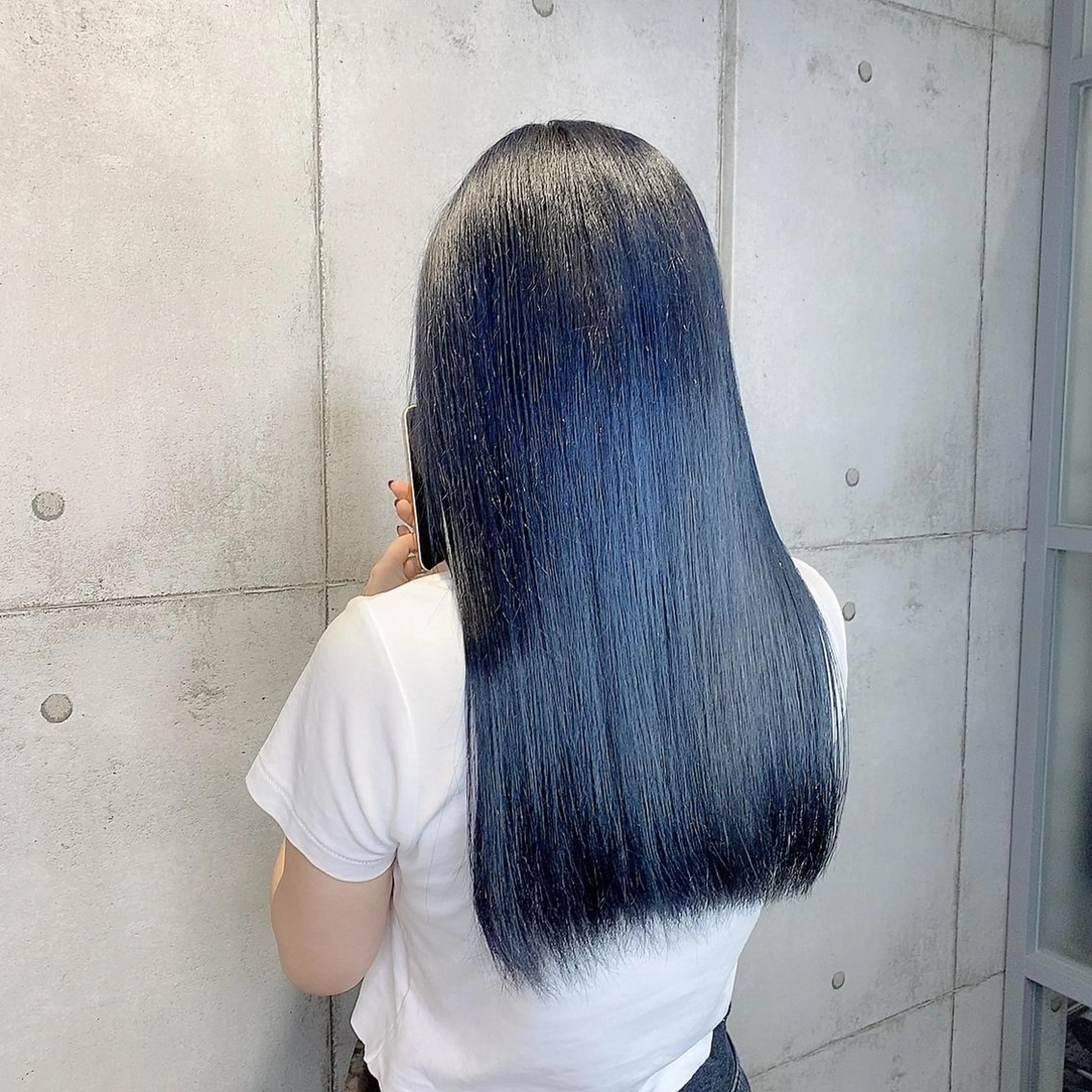 ロング カラー newi赤羽 HINATAのヘアスタイル