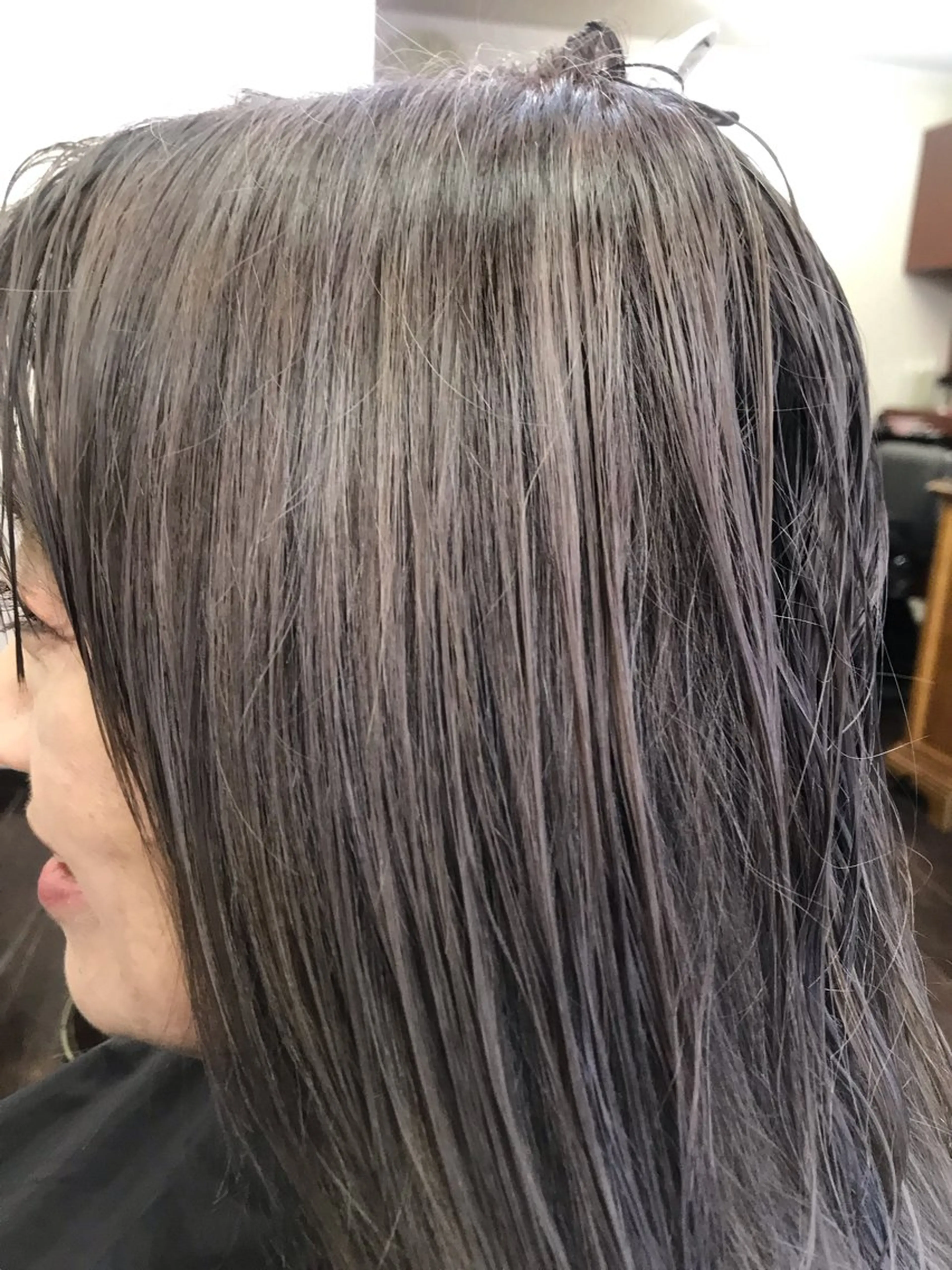 セミロング カラー 桧山 真のヘアスタイル