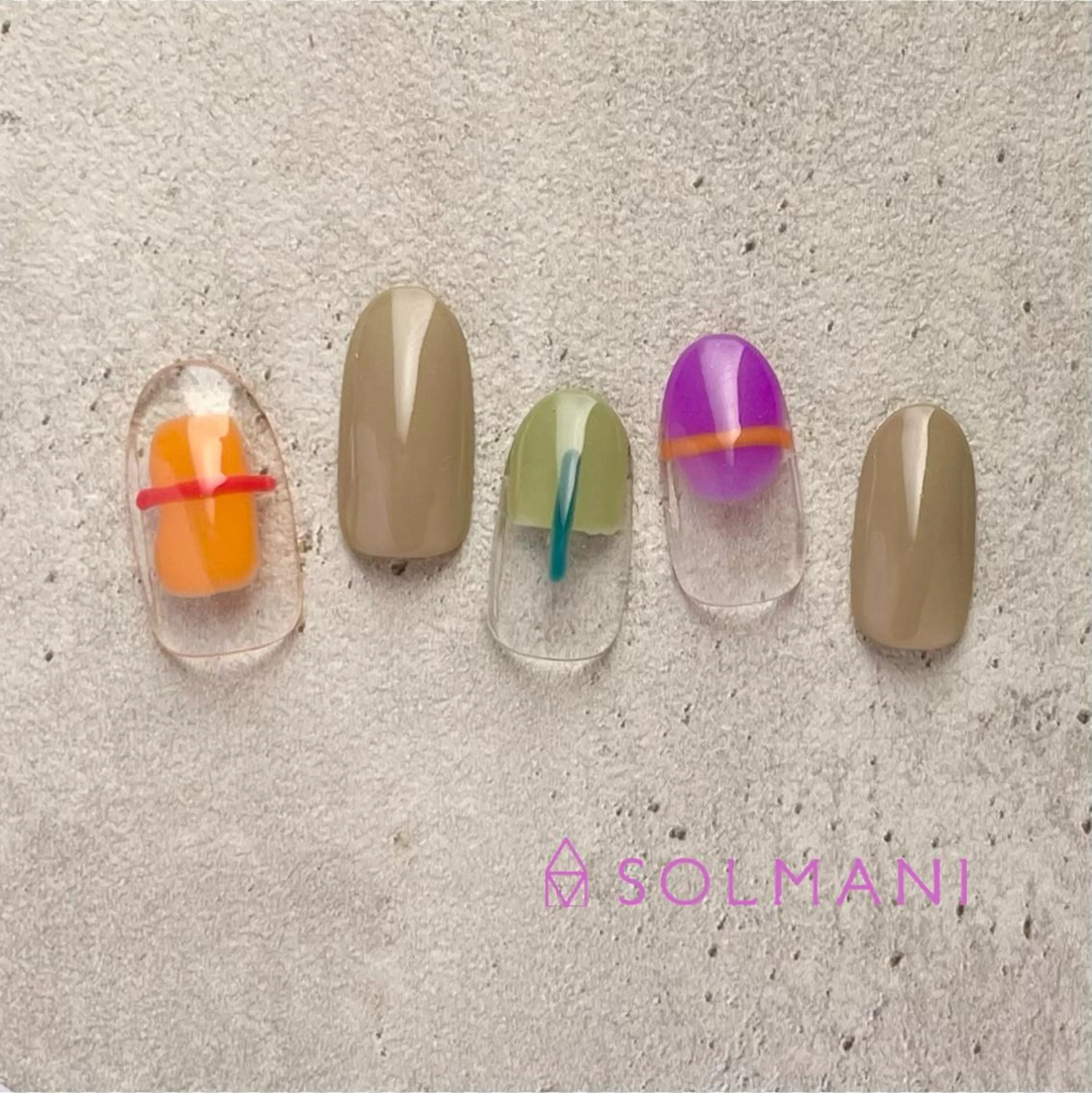 ネイル ハロウィン ニュアンスネイル SOLMANI 予約担当のネイルデザイン