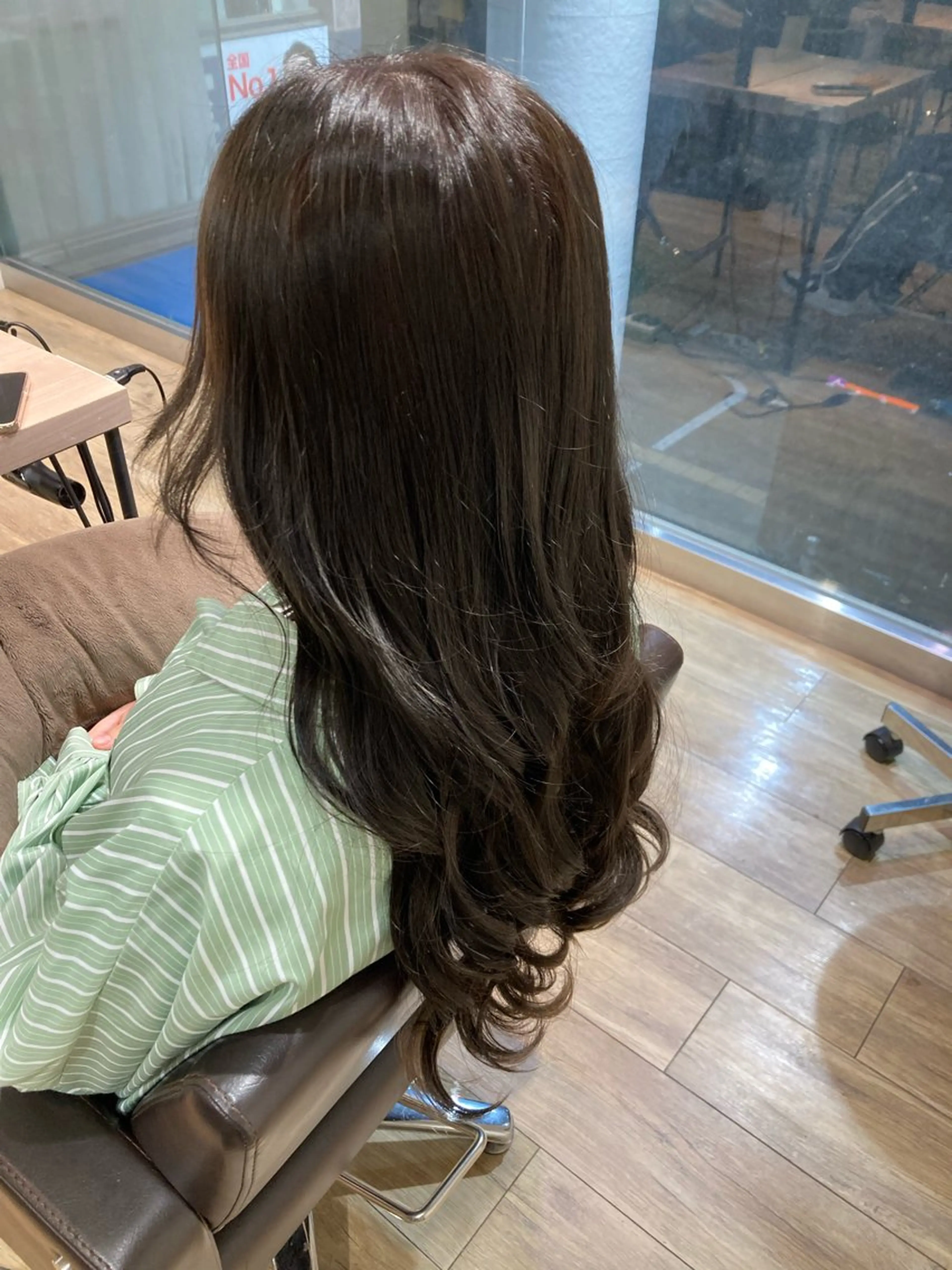 ロング ヘアカラー N+【エヌプラス】所属・川畑 心子のヘアスタイル
