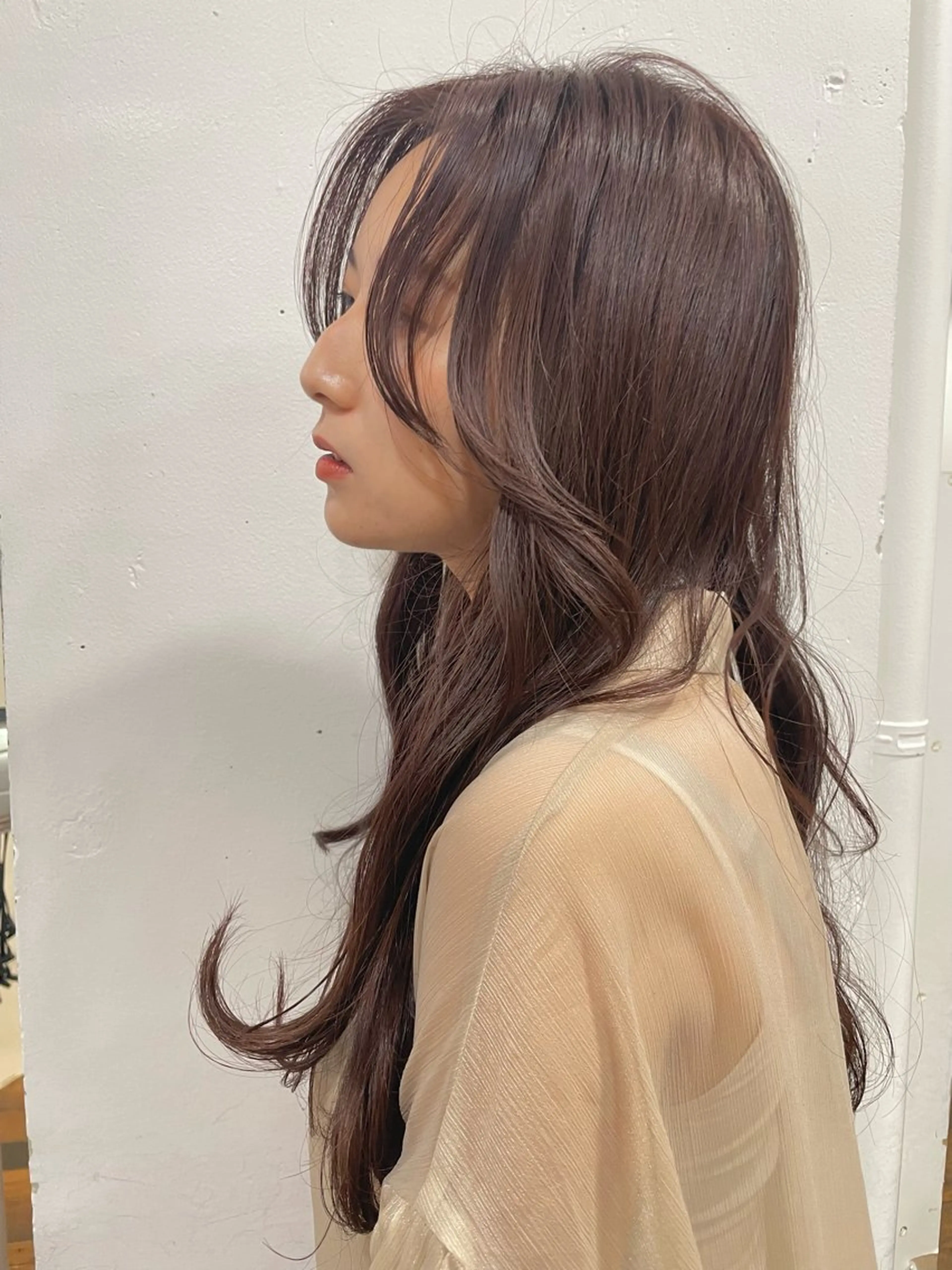 ロング カラー ブリーチ ブラウンカラー 透明感カラー ダブルカラー ラベンダーカラー カット ヘアカラー トリートメント ブリーチなしで透け感 暖色カラーボブaoiのヘアスタイル