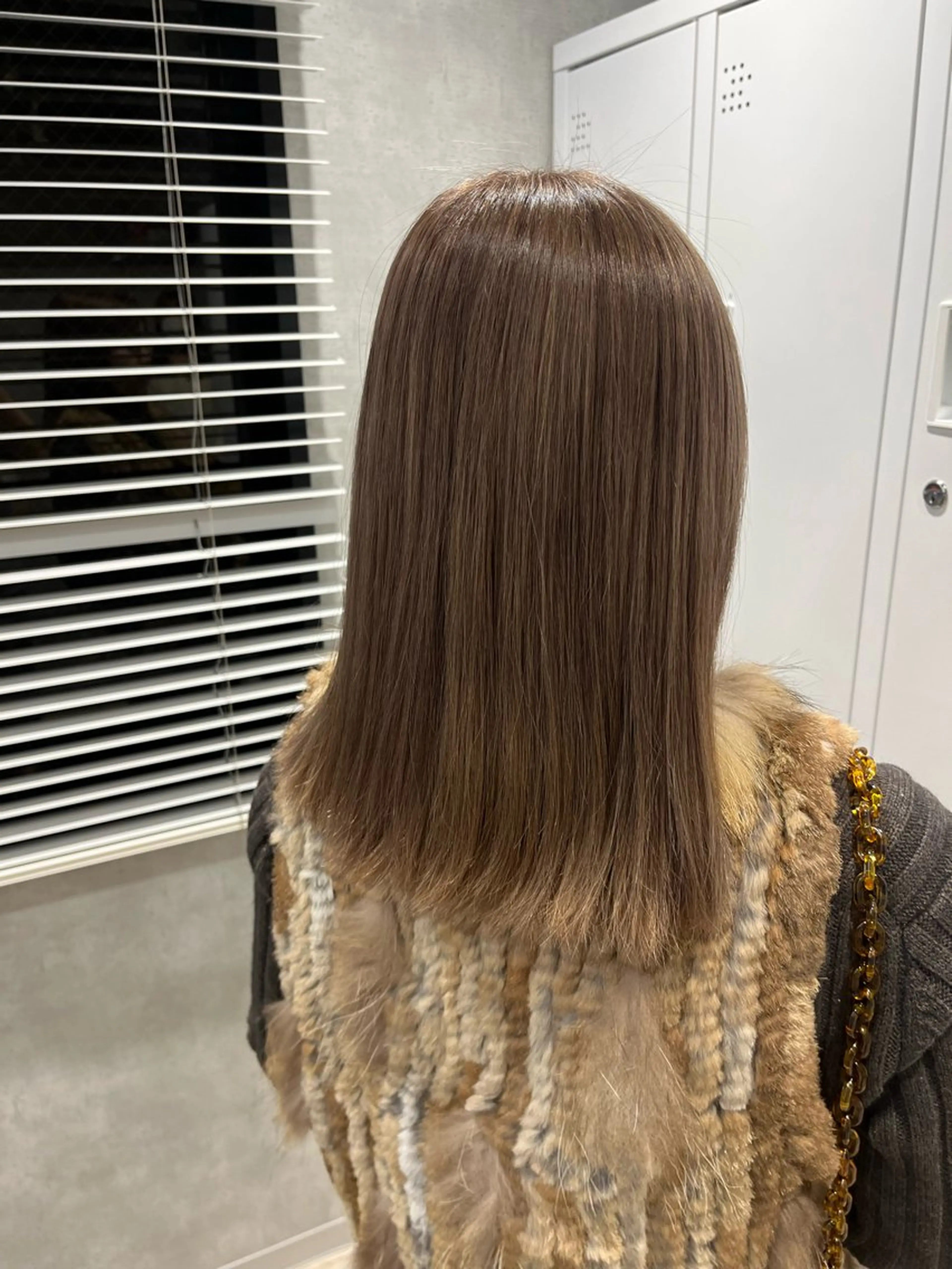 セミロング ヘアカラー トリートメント Kawai Yuzukiのヘアスタイル