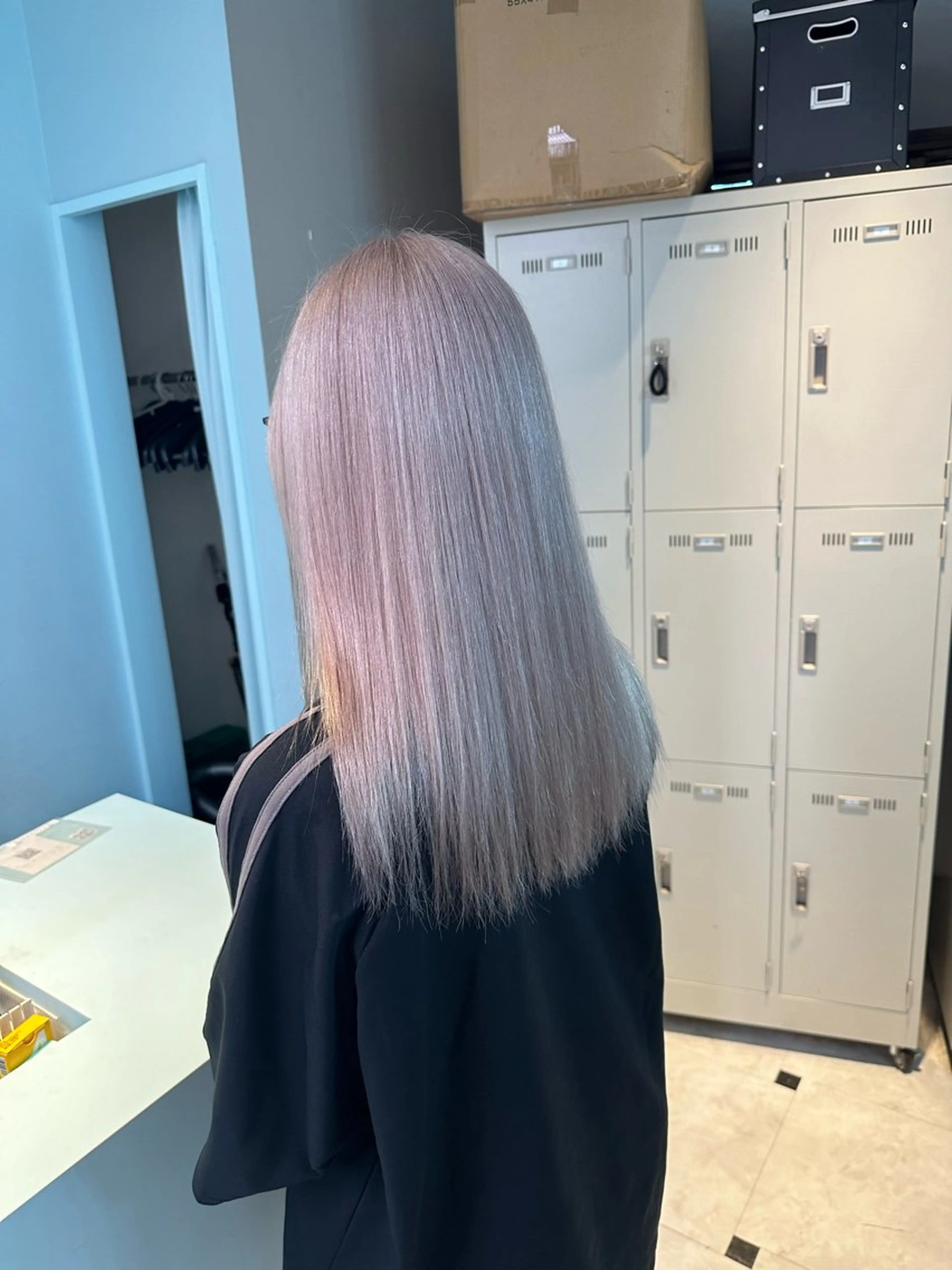 ロング カラー ハイトーン/韓国 レイヤー/るか🎀のヘアスタイル