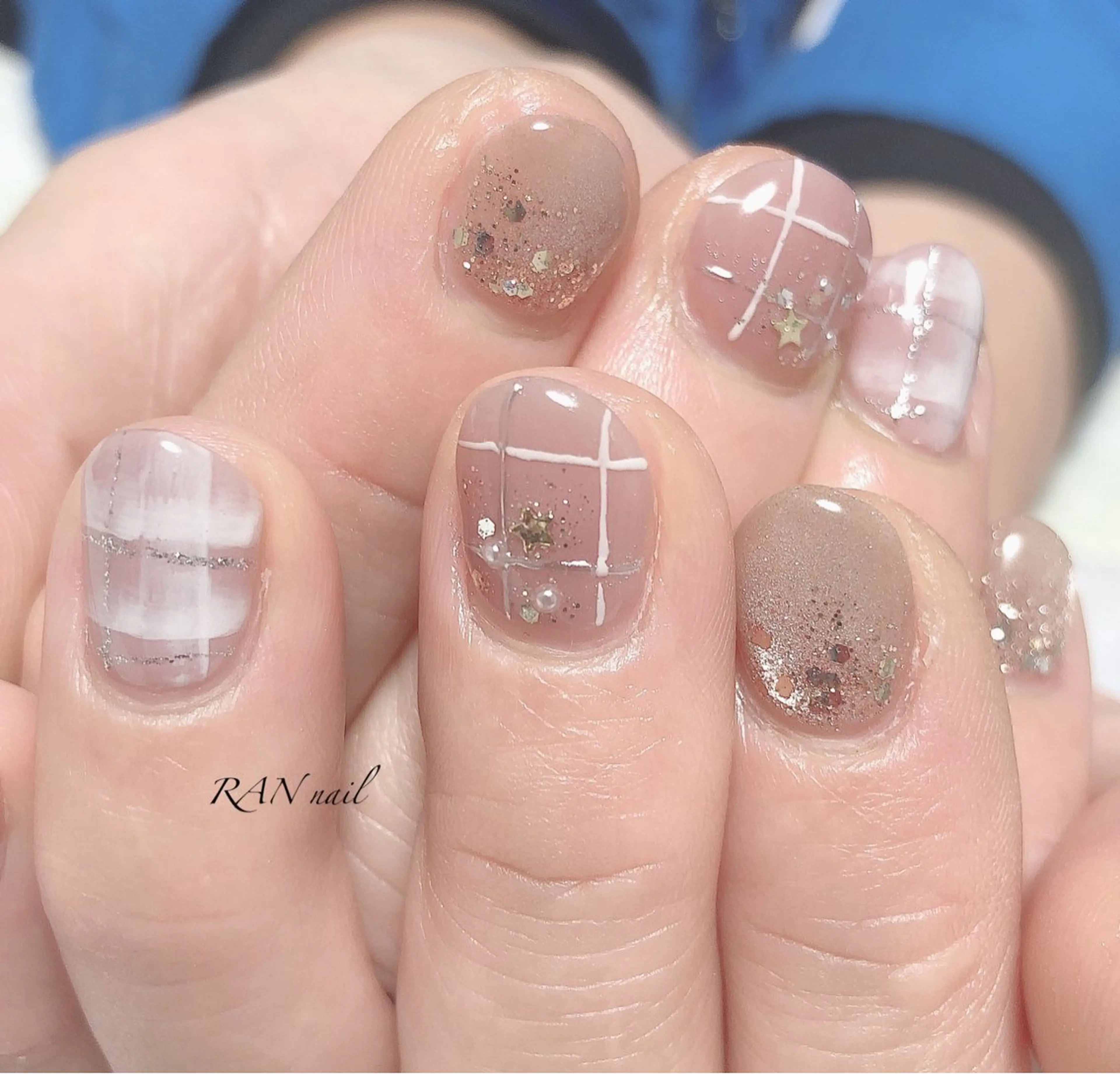 ネイル ゴールド グラデーション キラキラネイル ラメ(グリッター) ニュアンスネイル RAN nail 〜ランネイル〜所属・RAN nailのネイルデザイン