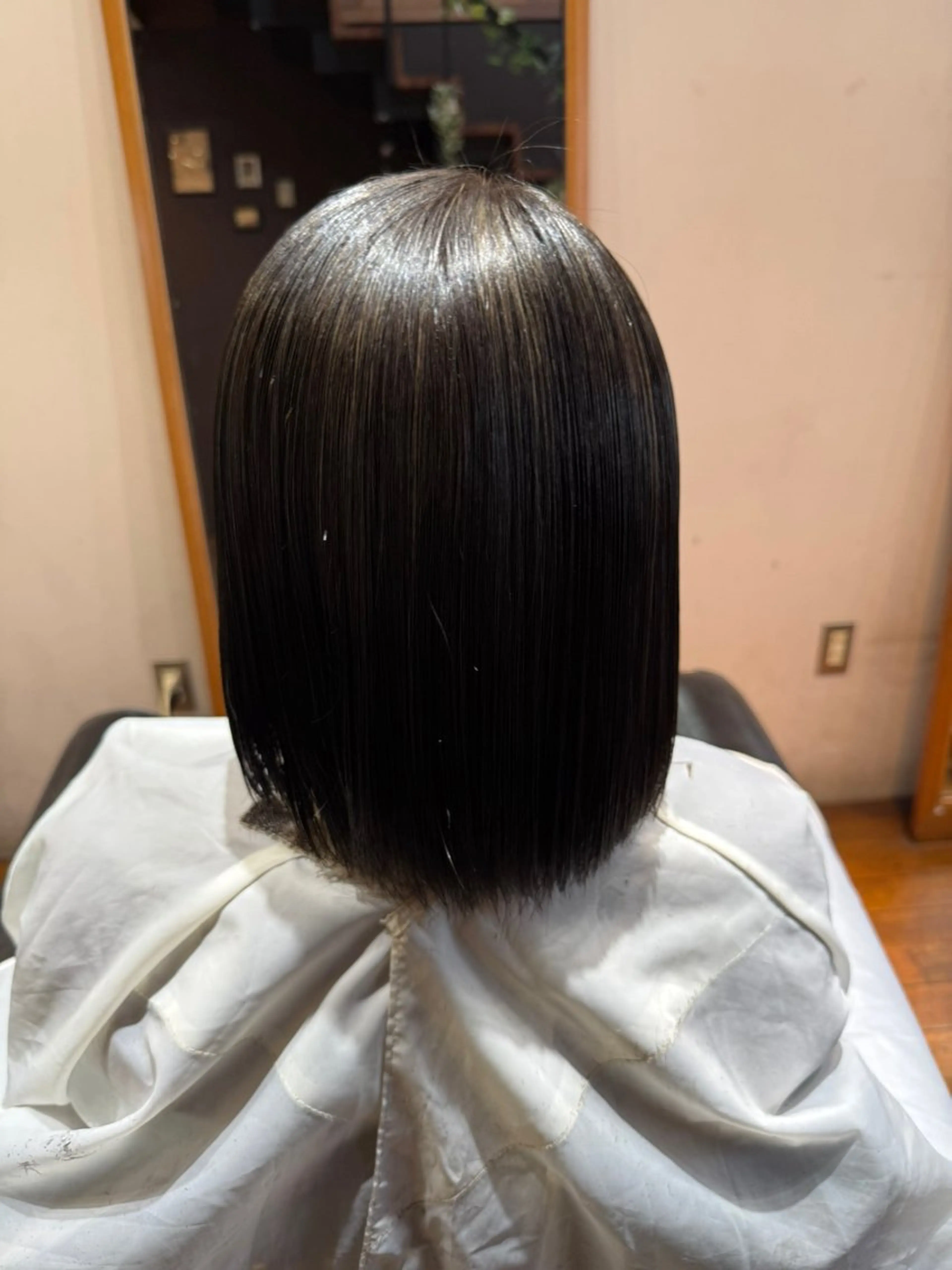 ミディアム アンダーバーホワイト上本町所属・園田 としきのヘアスタイル