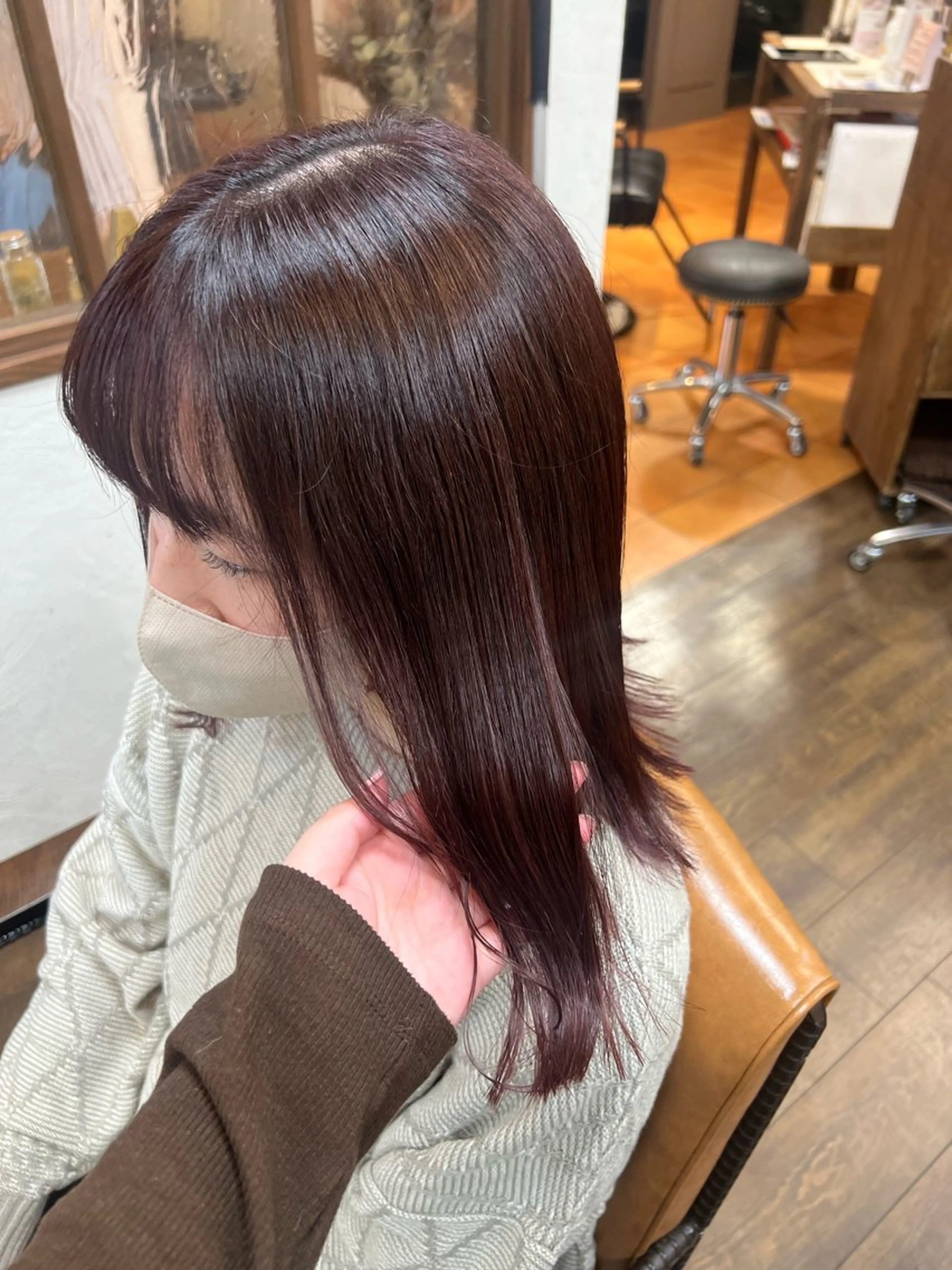ミディアム カラー ブラウンカラー ピンクカラー ピンクブラウン 三 宅のヘアスタイル