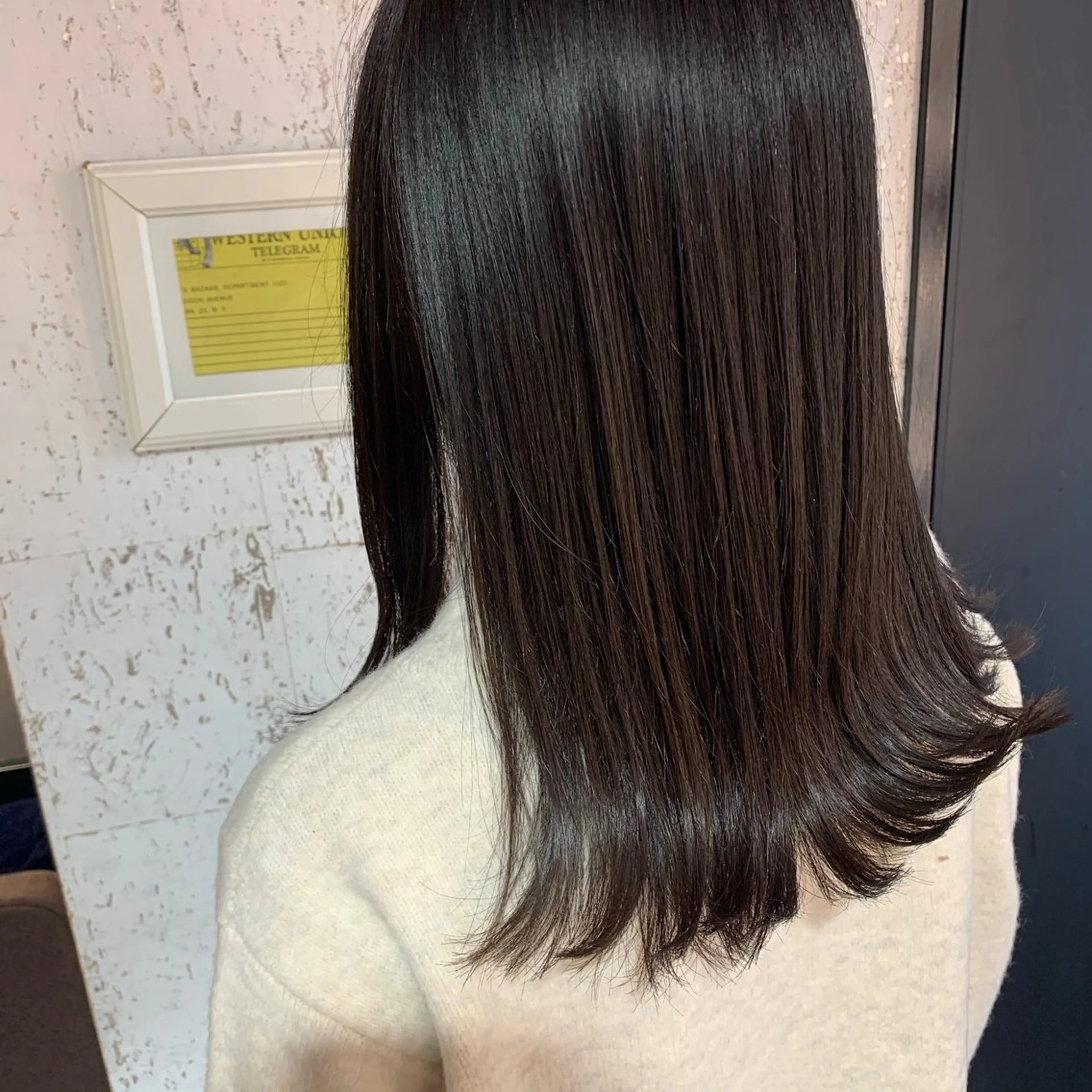 ミディアム stylist/ボブ ことの/韓国レイヤーのヘアスタイル