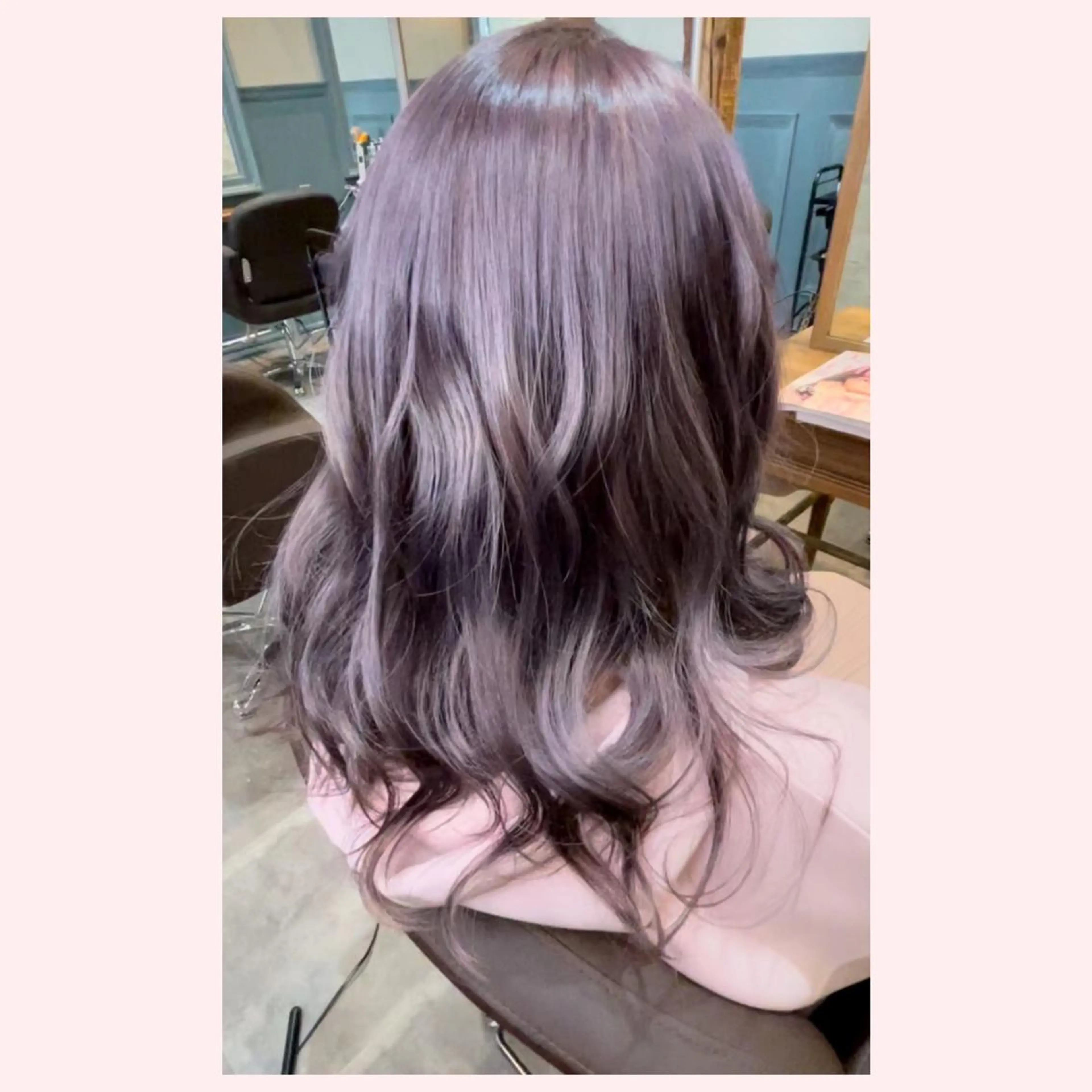 ロング カラー ブリーチ グレージュ ラベンダーカラー ラベンダーグレージュ ラベンダーグレー カット ヘアカラー トリートメント Unfrose(アンフローズ)所属・猪ノ原 弘子のヘアスタイル