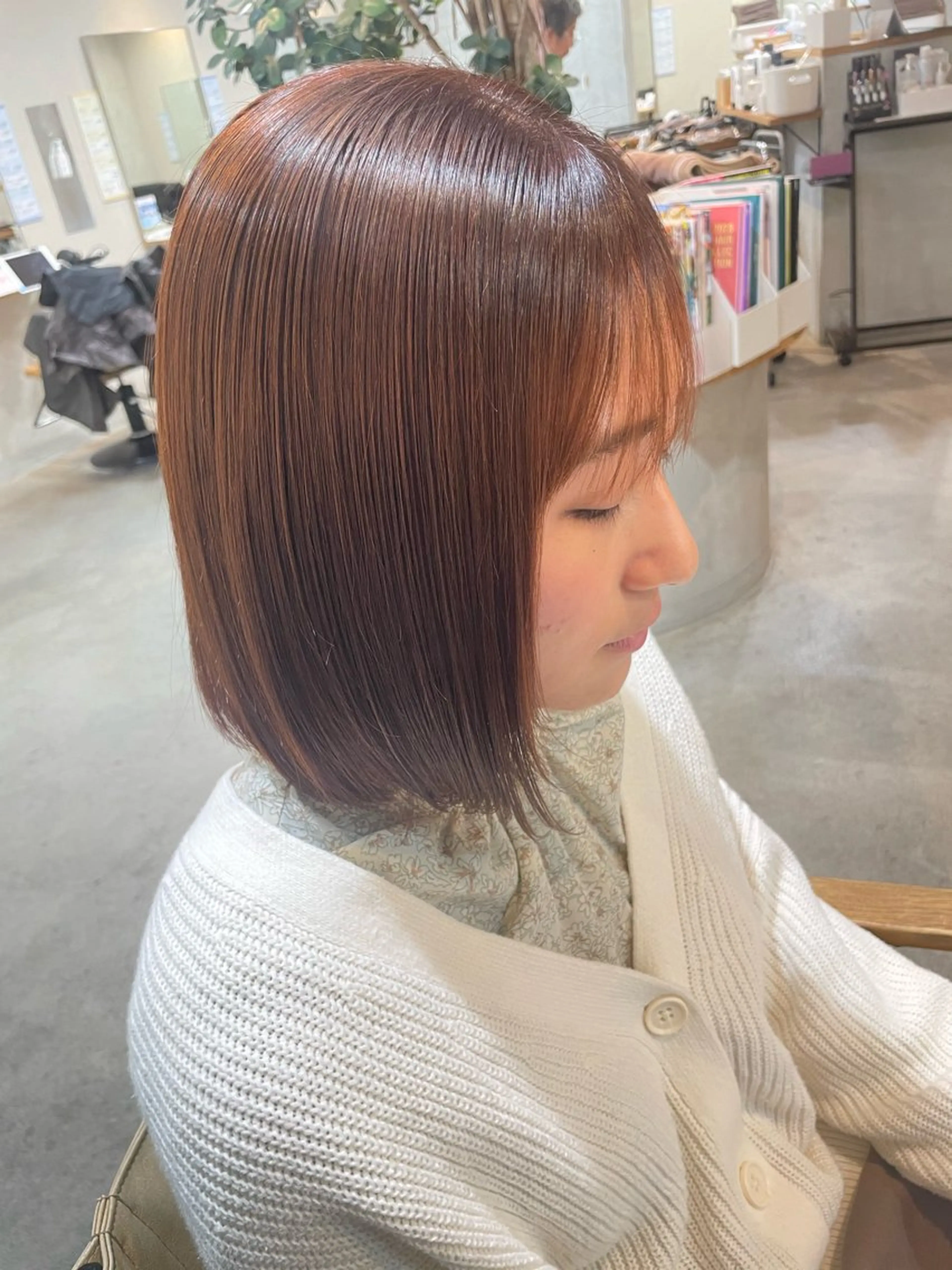 ショート オレンジブラウン ヘアカラー 笹川 桃歌のヘアスタイル