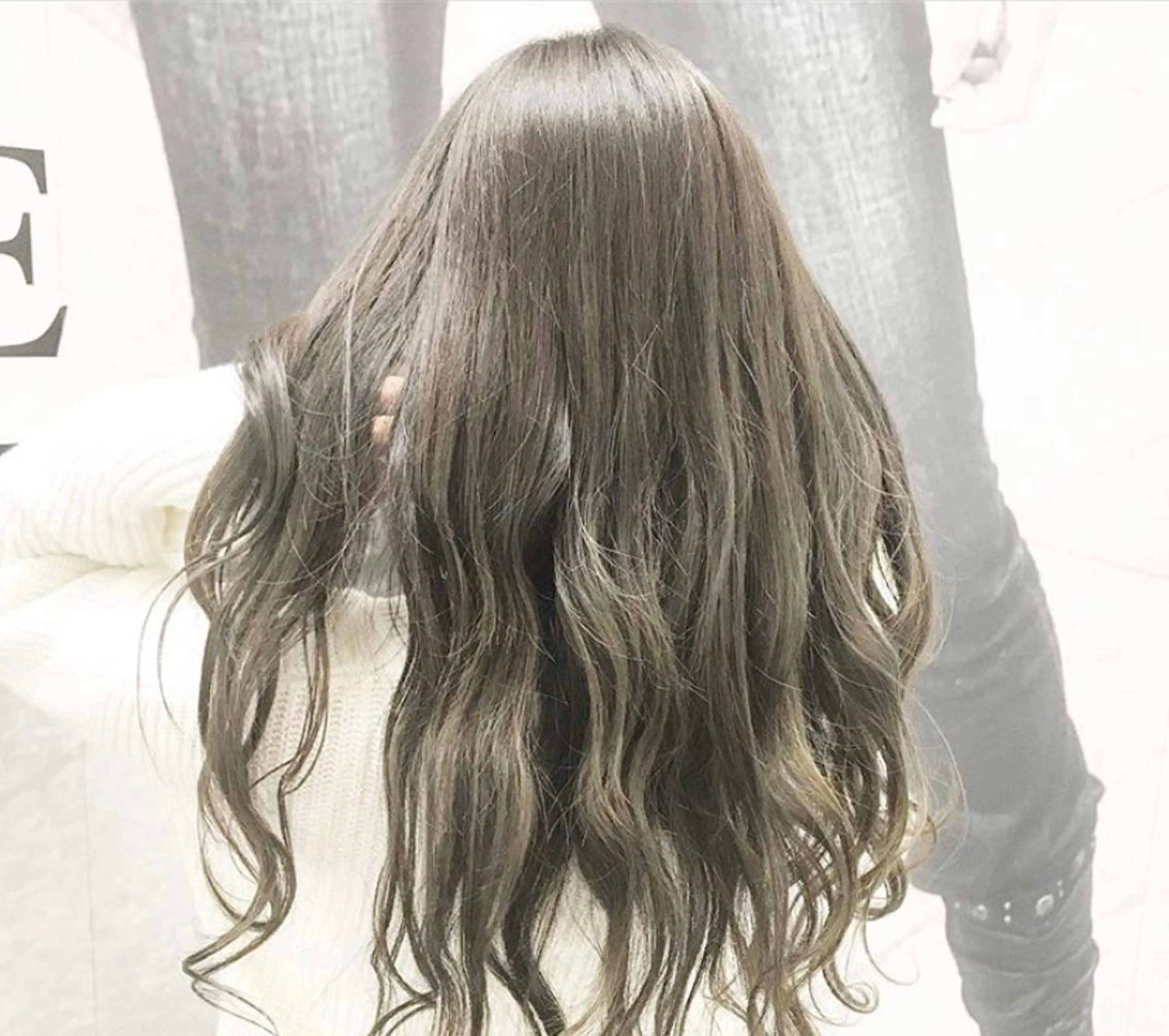 ロング 🦋ミルクティーベー ジュ🦋mayukiのヘアスタイル