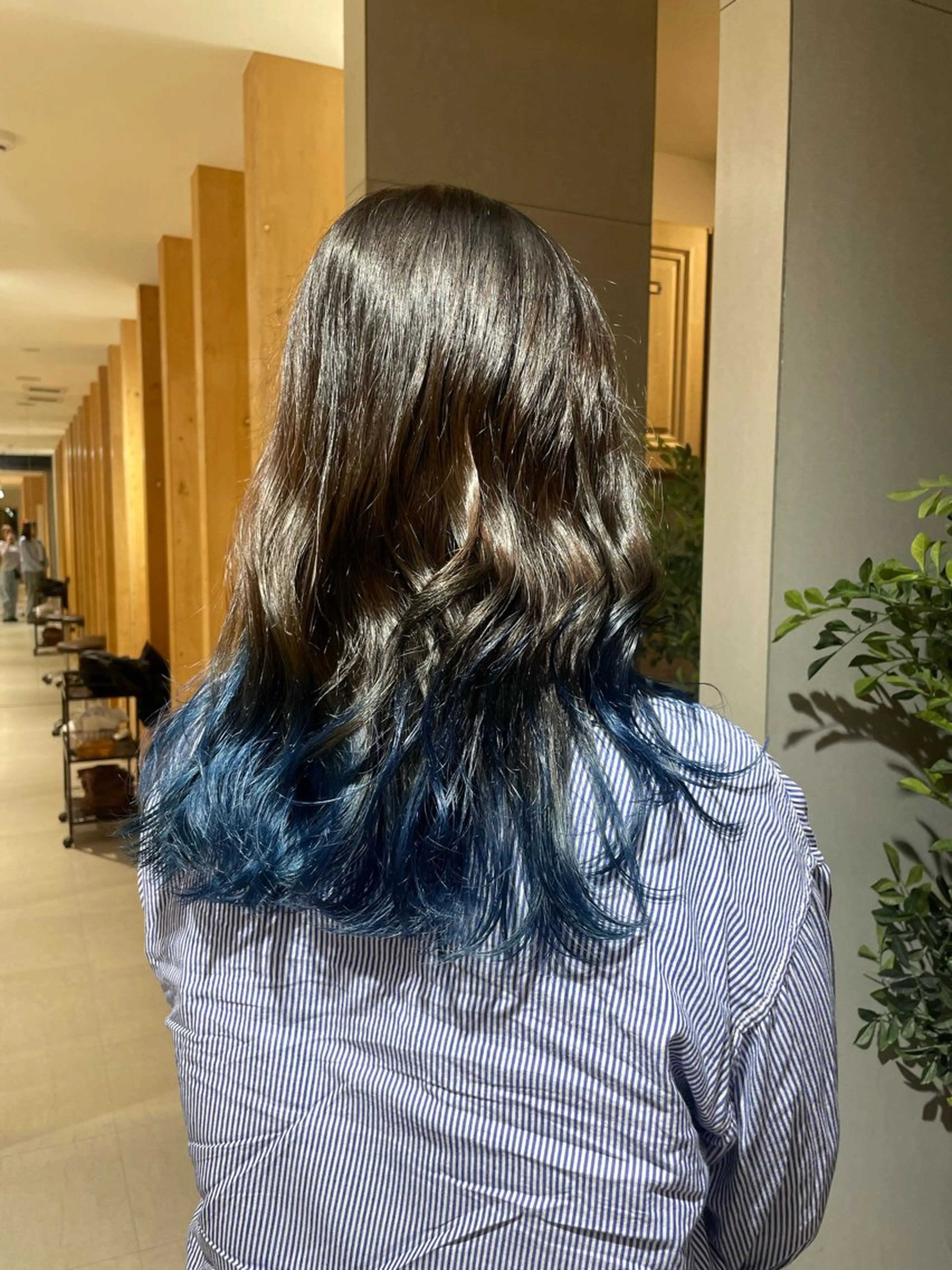 カラー 中山 遥のヘアスタイル
