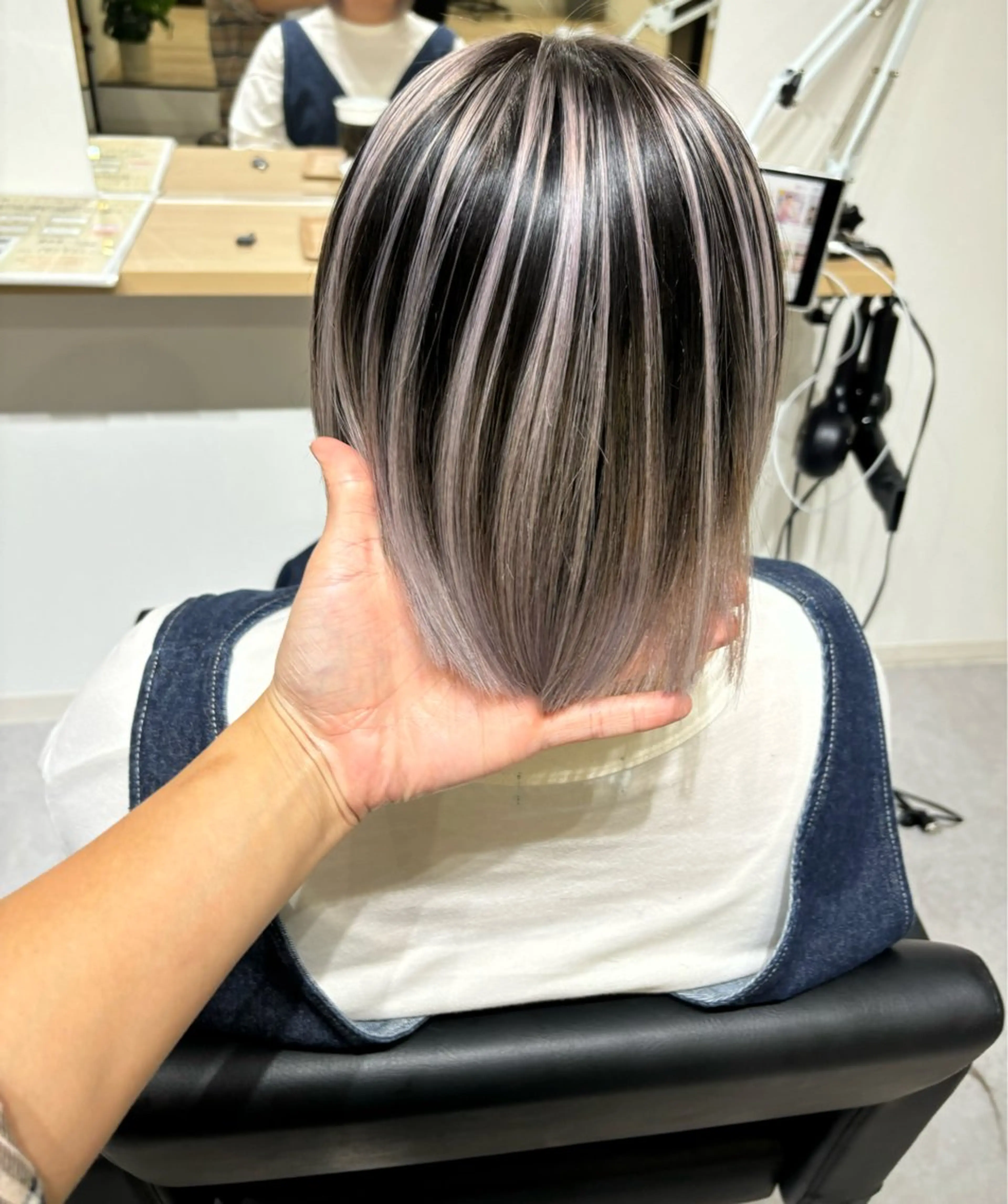 ミディアム LAFRE （ラフリ）所属・ケアブリーチ 黒瀬有汰のヘアスタイル