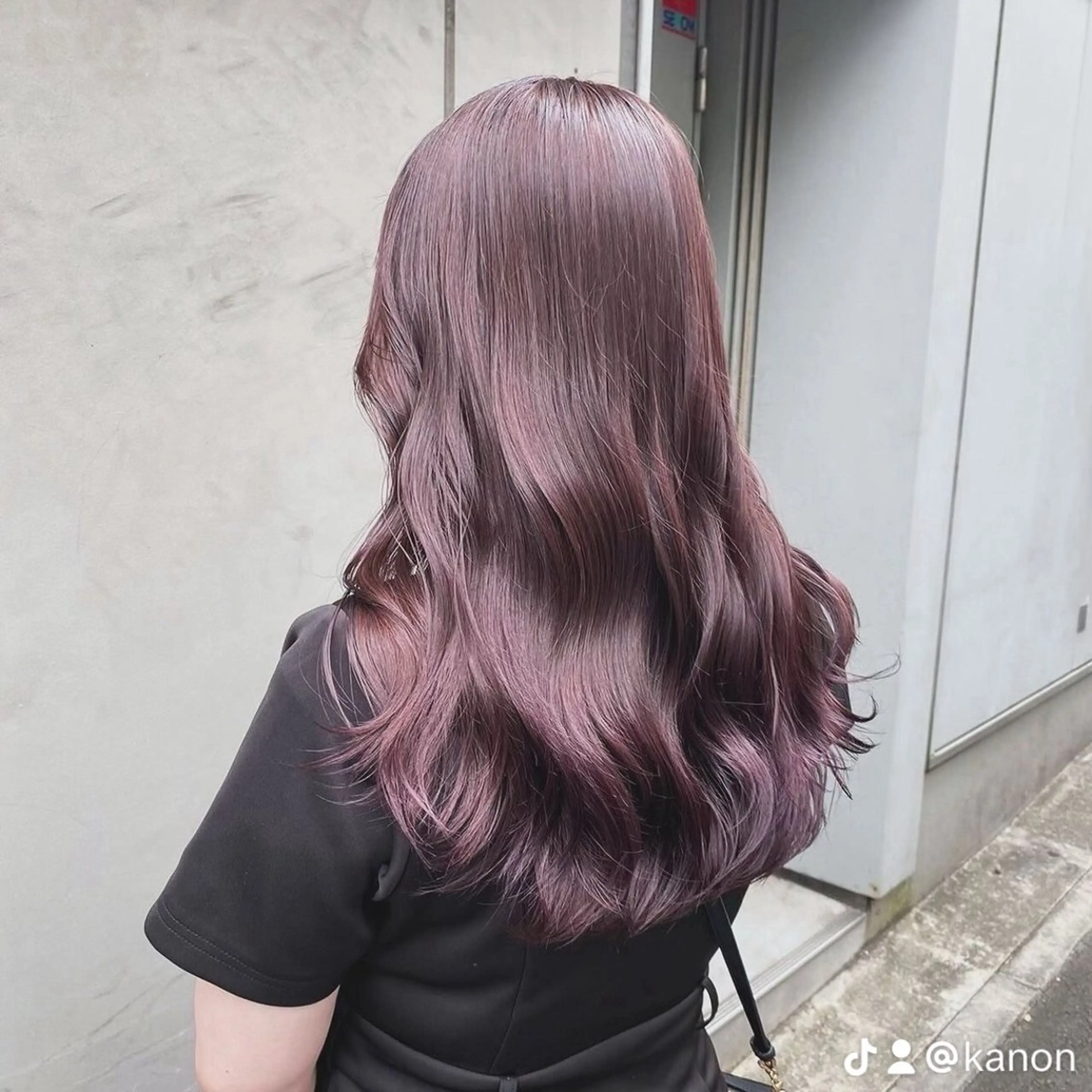 ロング カラー ヘアカラー ダメージレスハイ トーン💖kanonのヘアスタイル