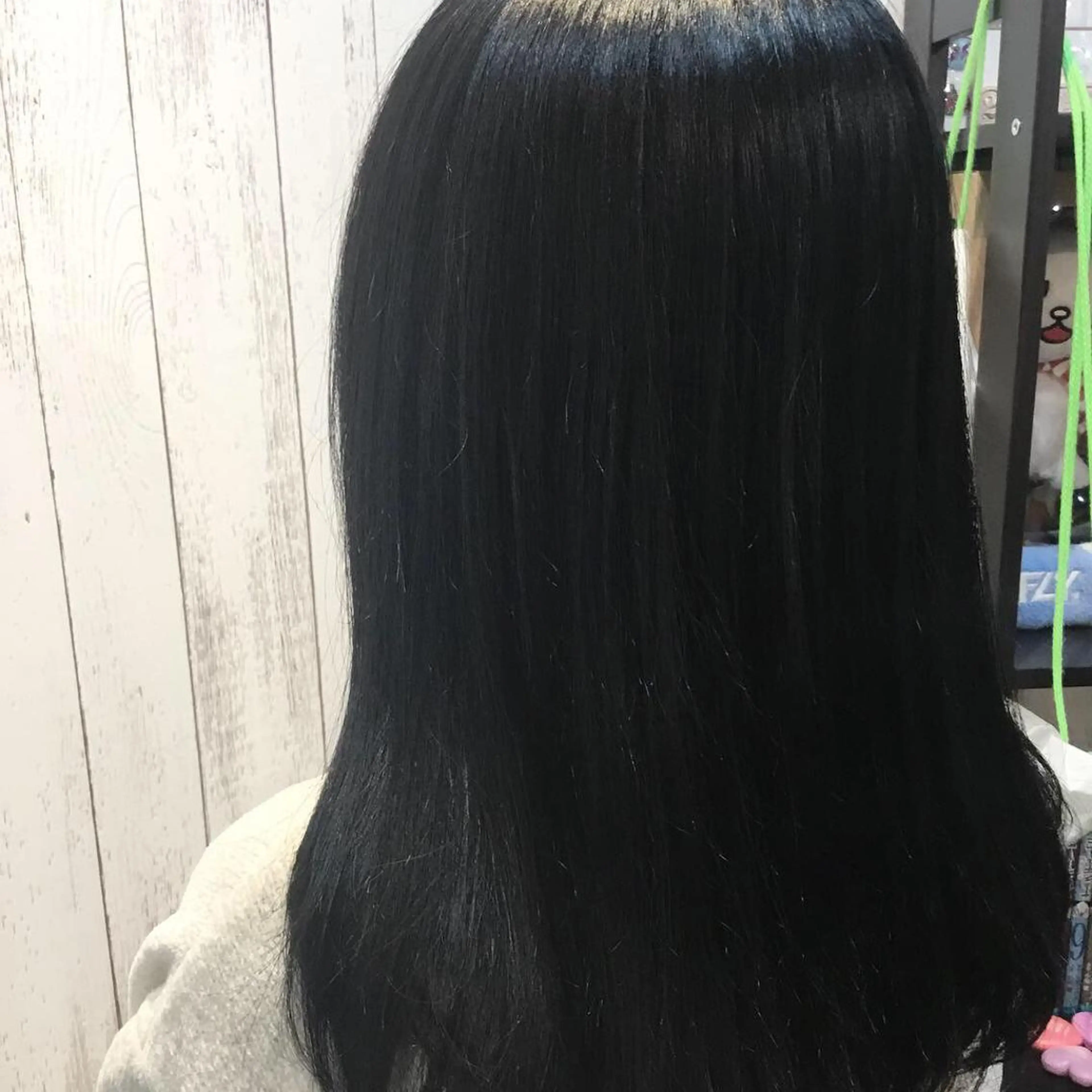 セミロング カラー パーマ 金崎 新吾のヘアスタイル