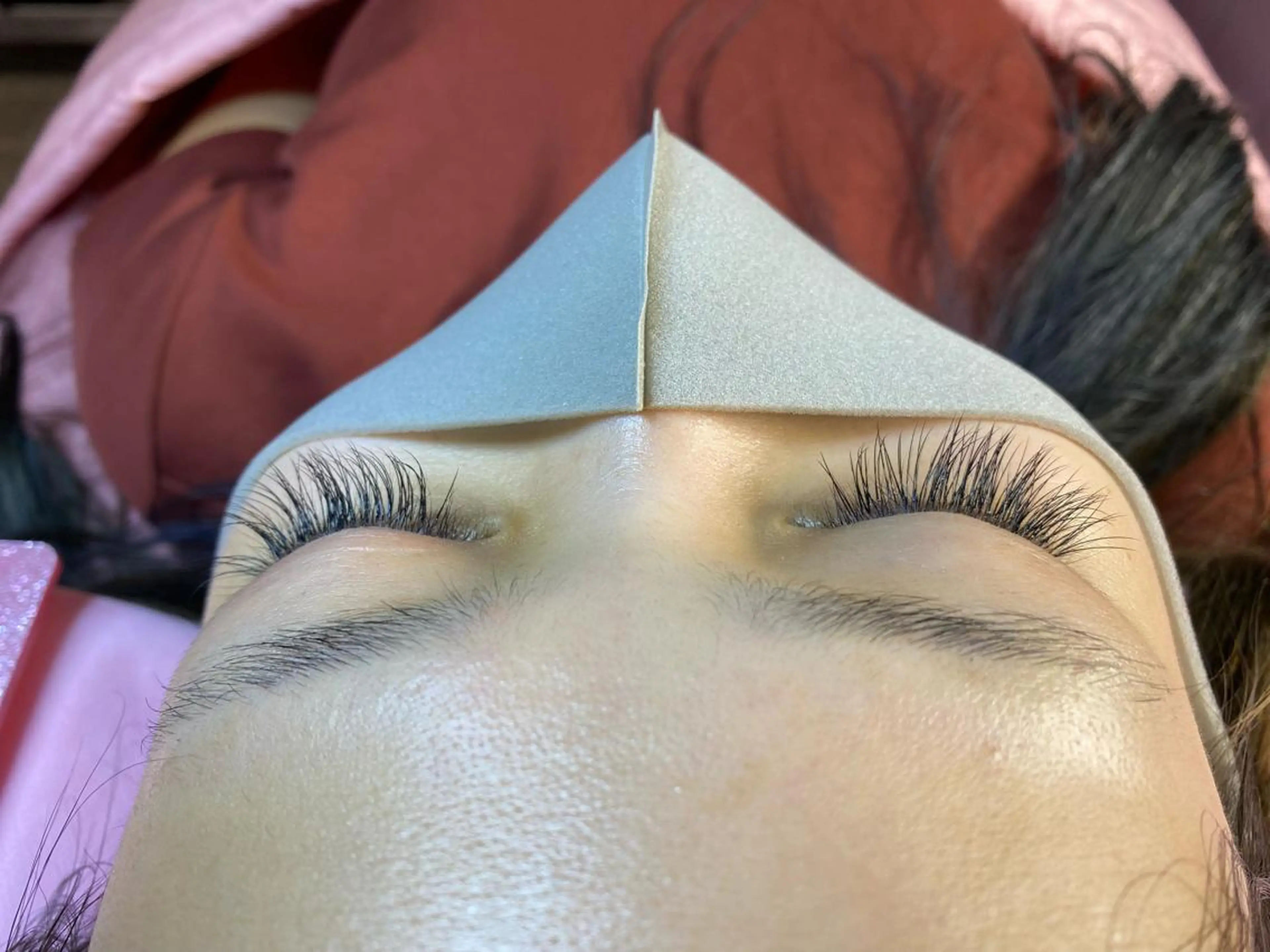 マツエク・マツパ 付け放題 ビューティサロン 月麗(ルナ)のヘアスタイル