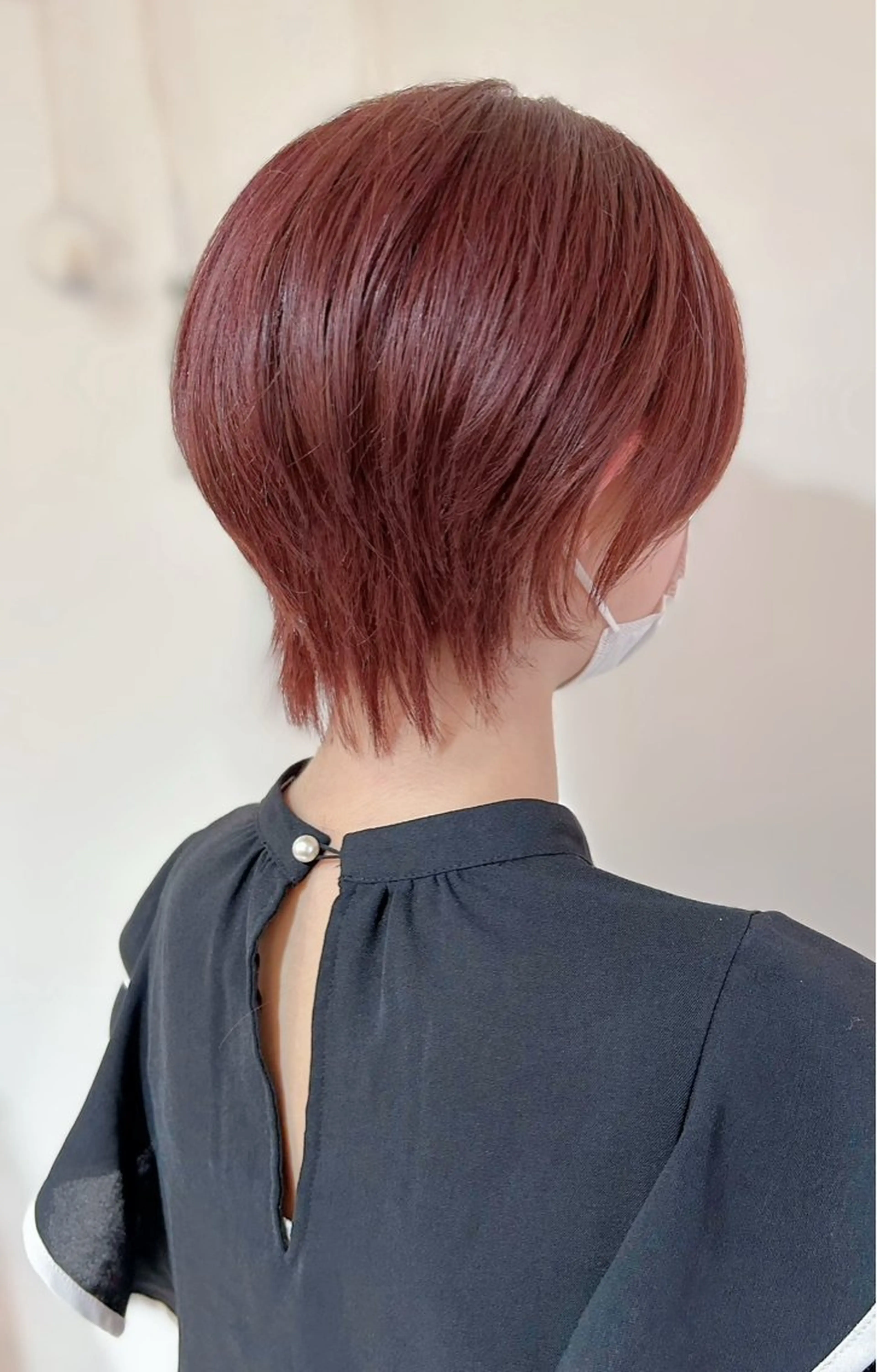 ショート カラー ショートレイヤー レッドカラー レイヤーカット ショートヘア カット ヘアカラー トリートメント Halo 長居店 "ROKI"のヘアスタイル