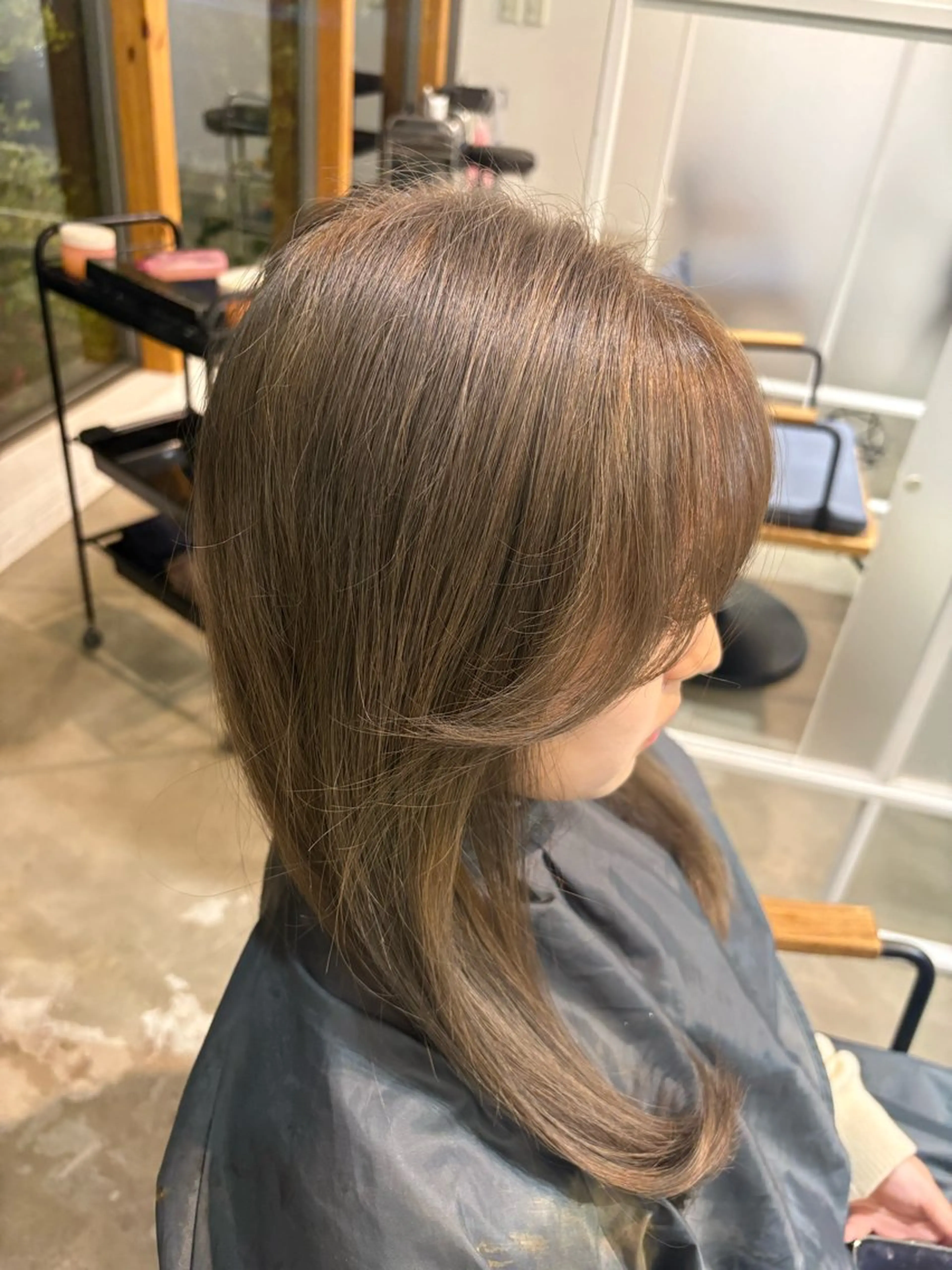 カラー グレージュ ミルクティーグレージュ ヘアカラー eight OBU所属・め いのヘアスタイル