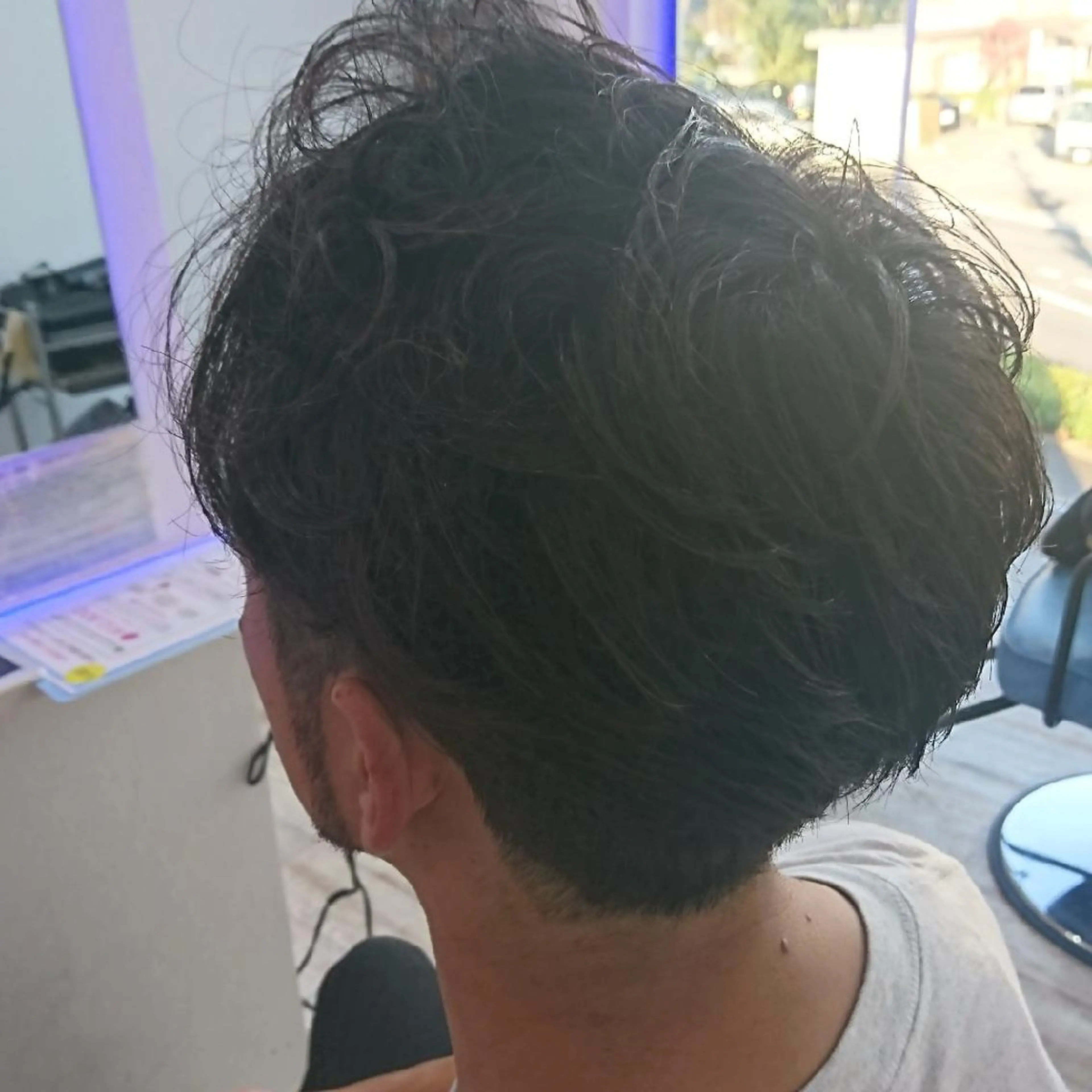 ショート パーマ メンズ アップバング マッシュ 中嶌 健一のヘアスタイル