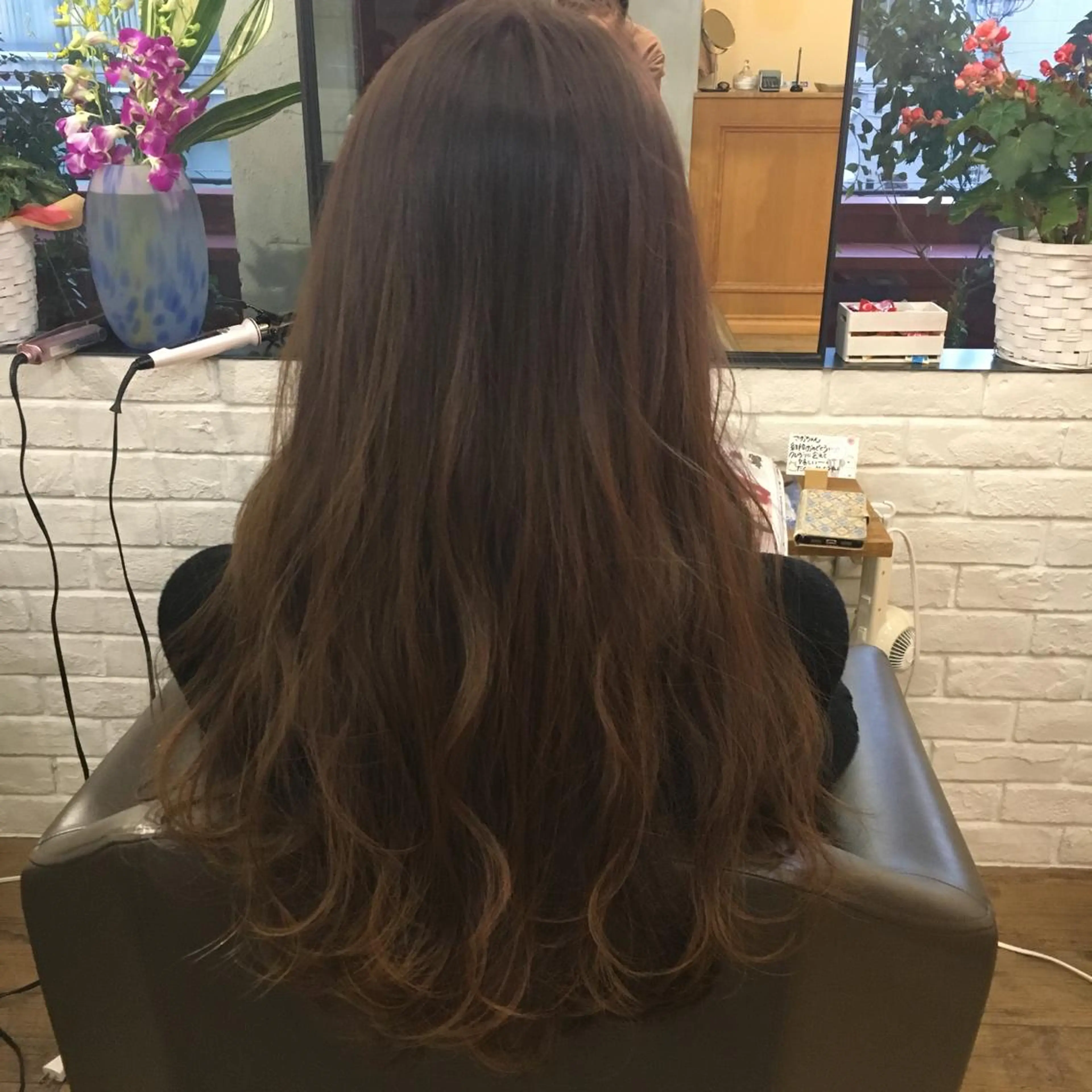 ロング カラー ブラウンカラー グラデーションカラー パープルカラー パープルブラウン ヘアカラー トリートメント 上川 美幸のヘアスタイル