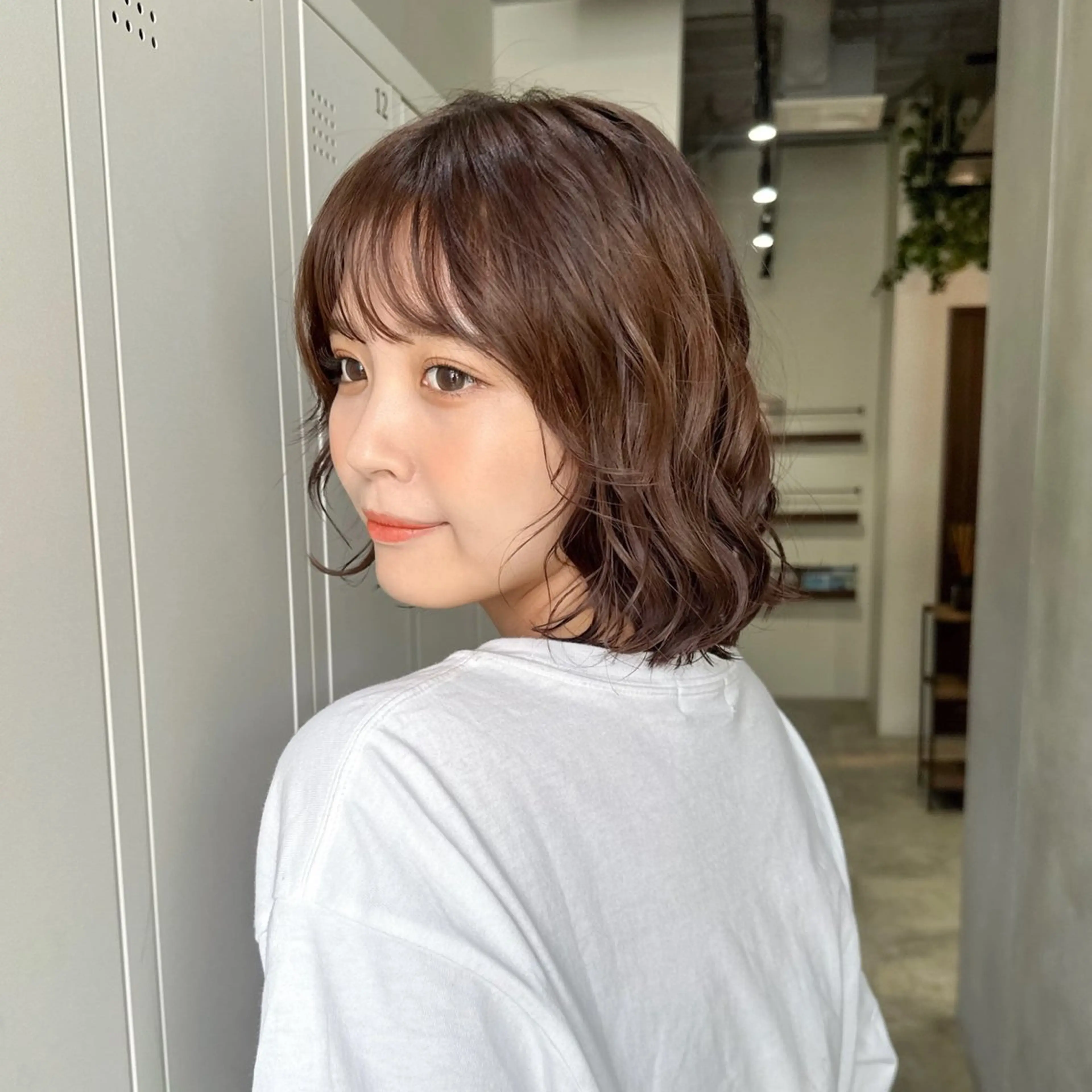 セミロング カラー パーマ もも ／メンズ〜レディースのヘアスタイル