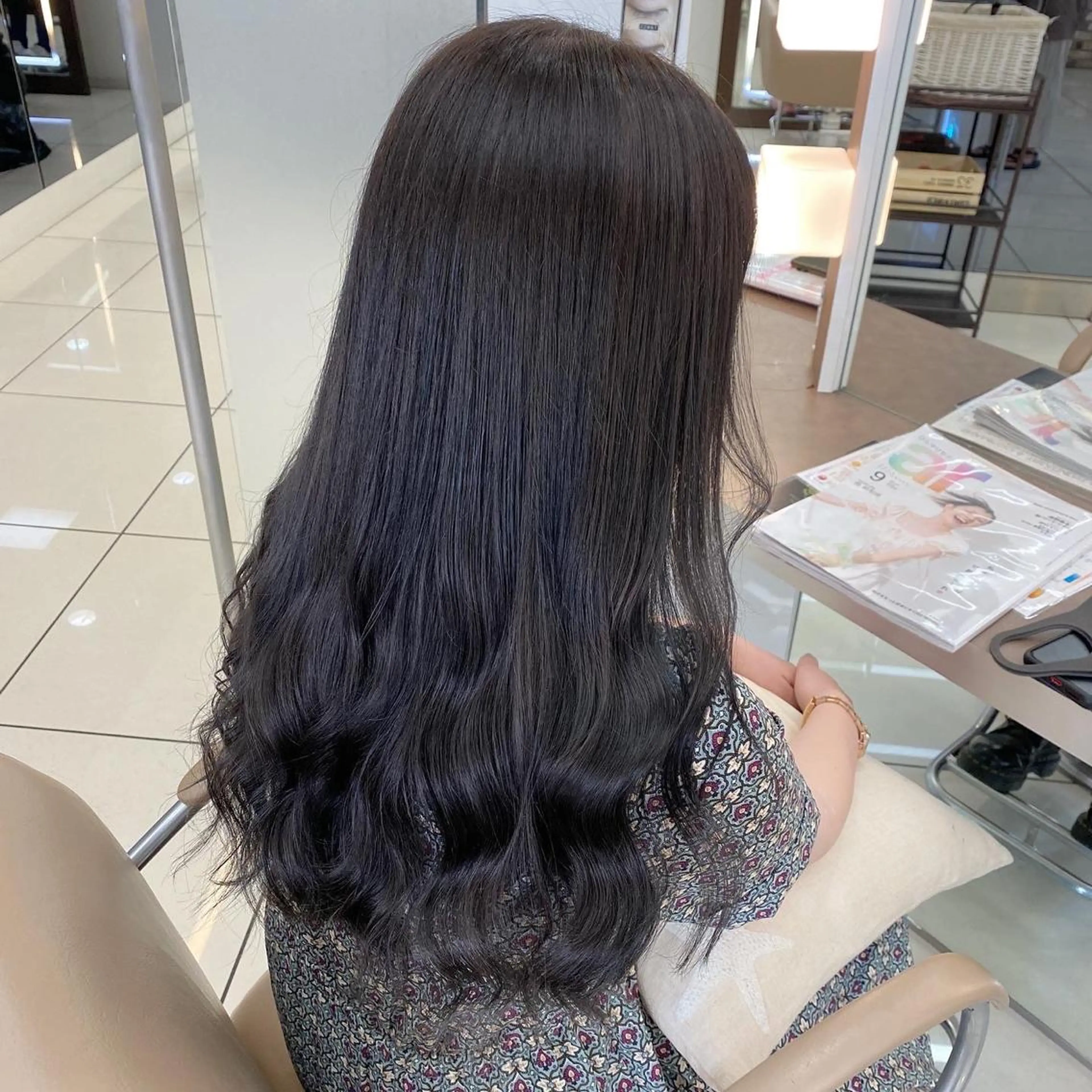 ロング カラー シールエクステ✨️韓 国羽エクステ🪽和希のヘアスタイル