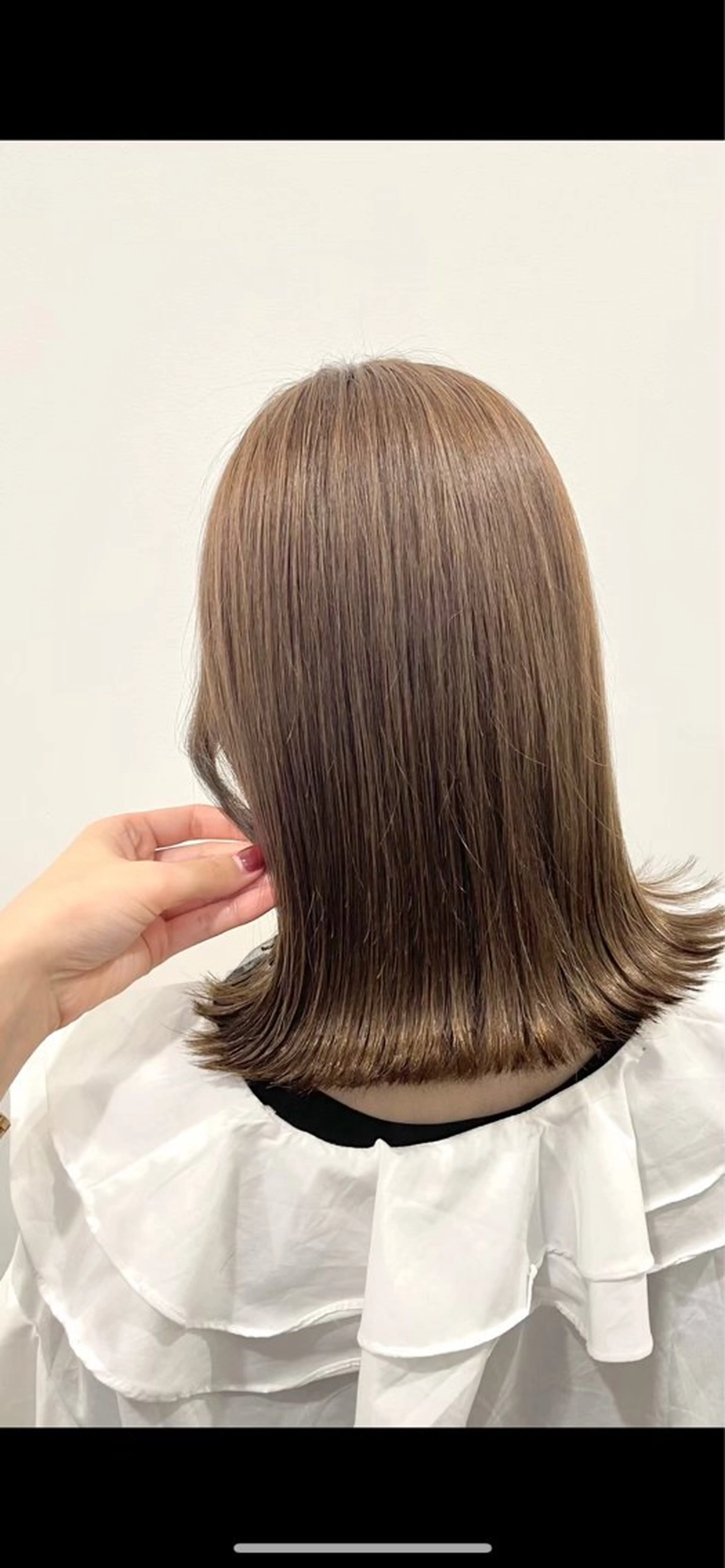 セミロング カラー ベージュカラー ミルクティーベージュ clan en所属・後藤 真友のヘアスタイル
