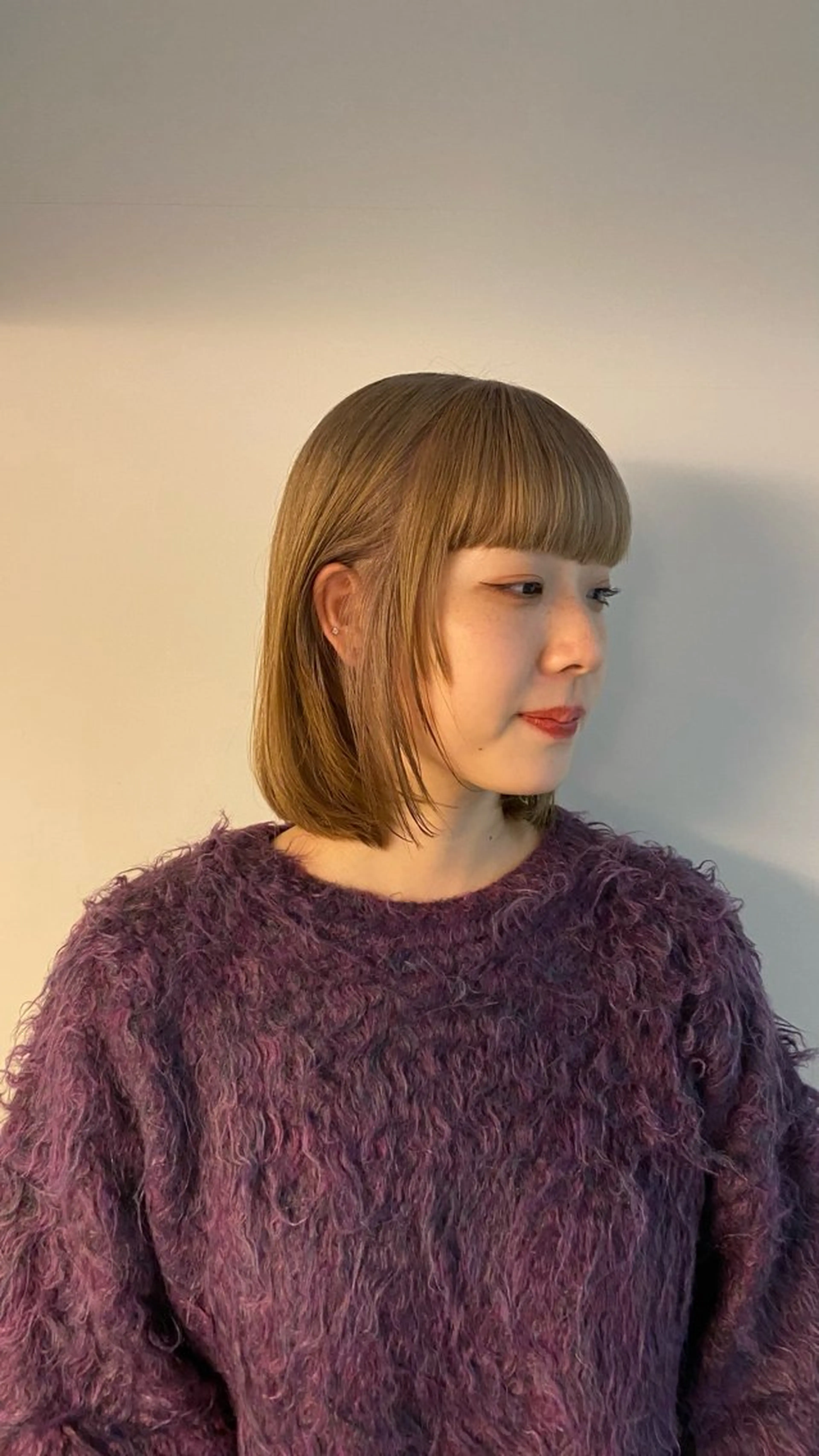 ミディアム カラー 磯谷 朋のヘアスタイル
