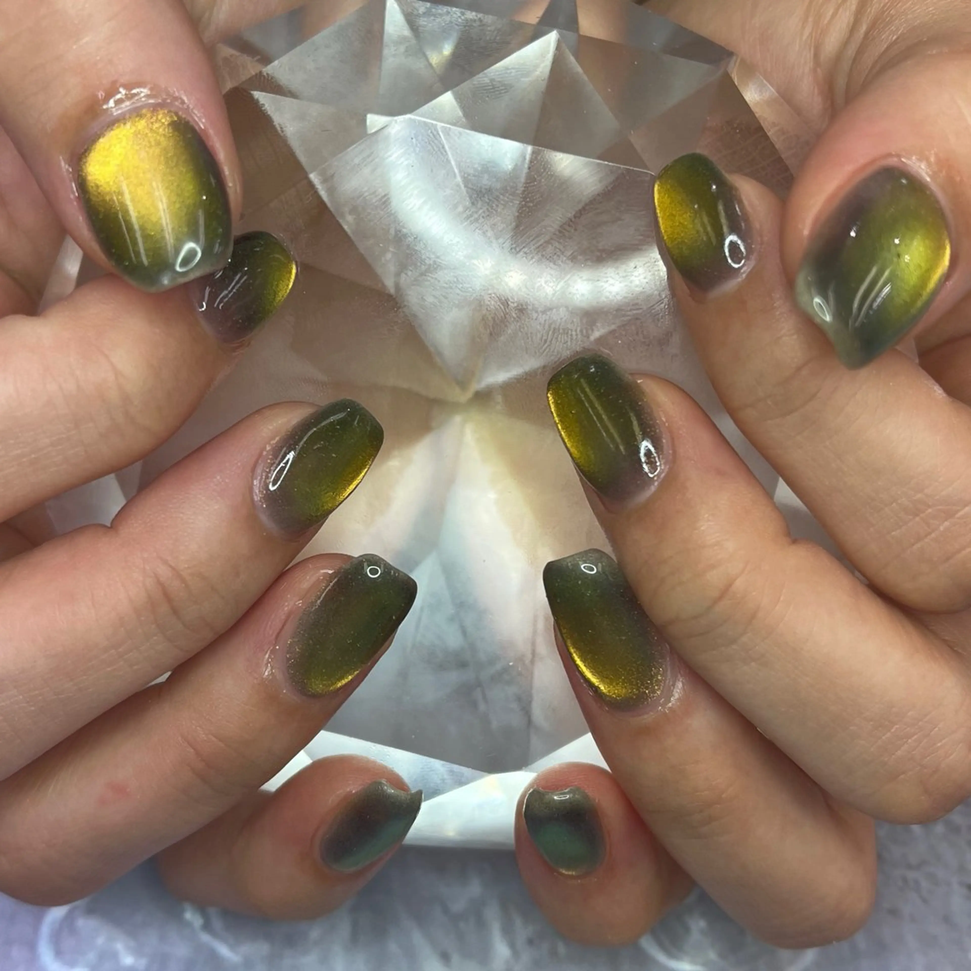 ネイル マグネットネイル 黄色 ブルーデイジー栄本店所属・BlueDaisy 栄本店のネイルデザイン