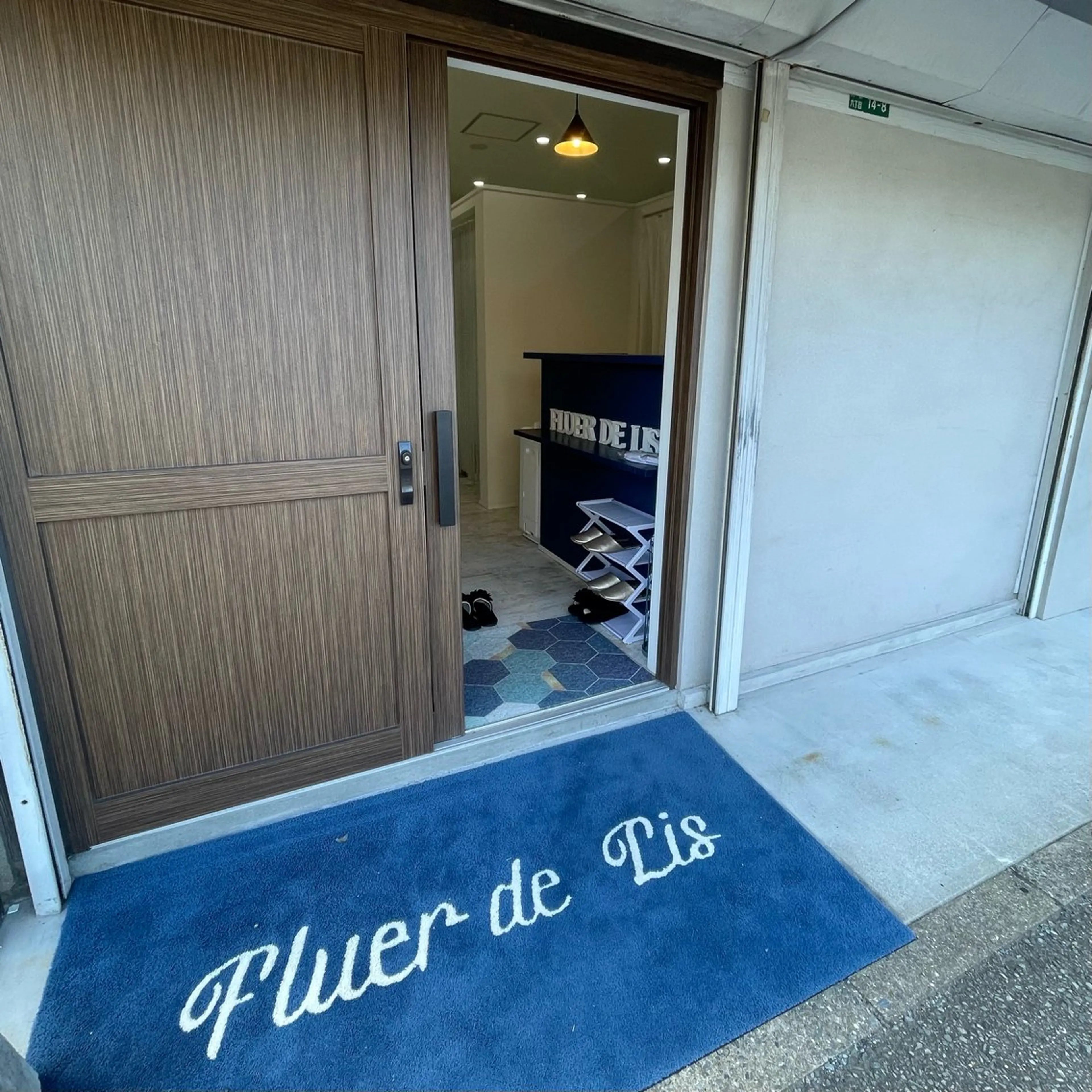 eyesalon Fluer  de lis所属・フルールドリス アイリストのマツエク・マツパデザイン